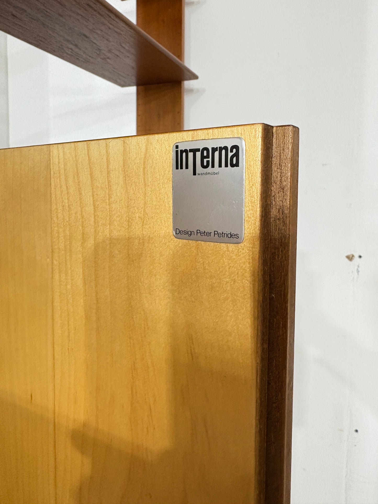 Modulares Mid-Century Wandregal von interna-Peter Pedrides / Teak-Regalsystem 60er Jahre