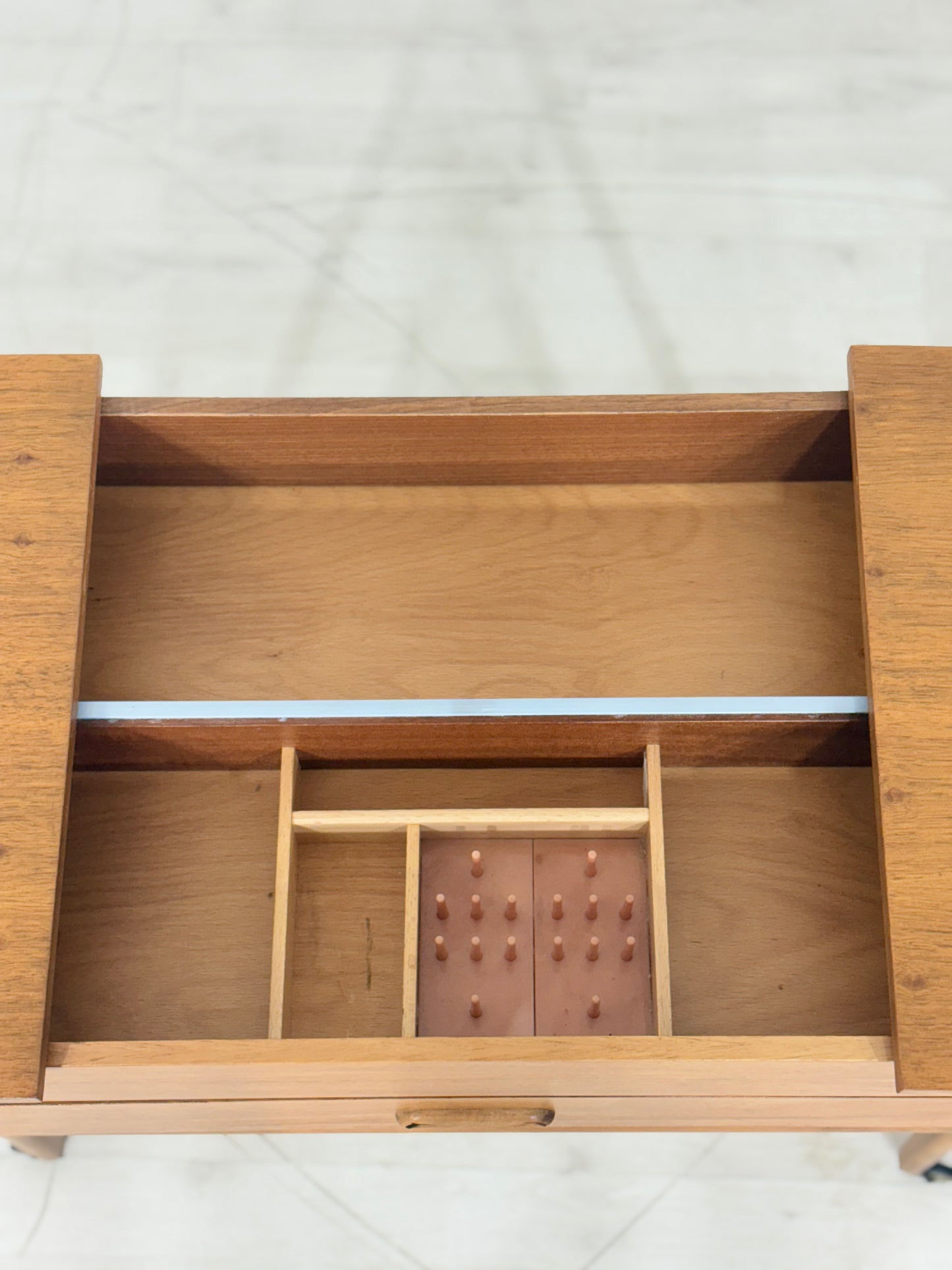 Vintage Teak Nähtisch Nähschrank Kommode Beistelltisch Danish Design