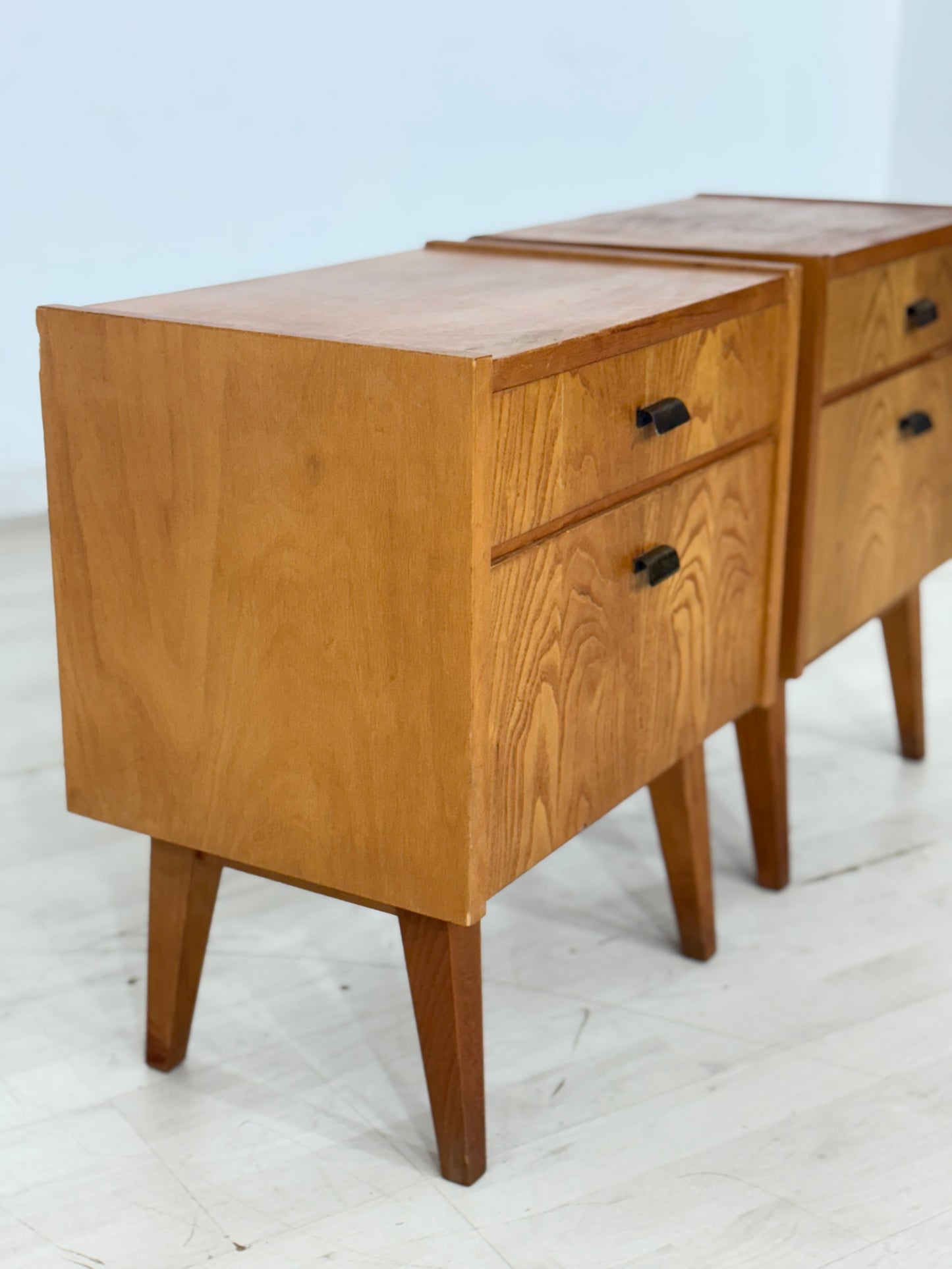 2x Vintage Nachttische / Mid Century Nachtschränke / Vintage Nachttische