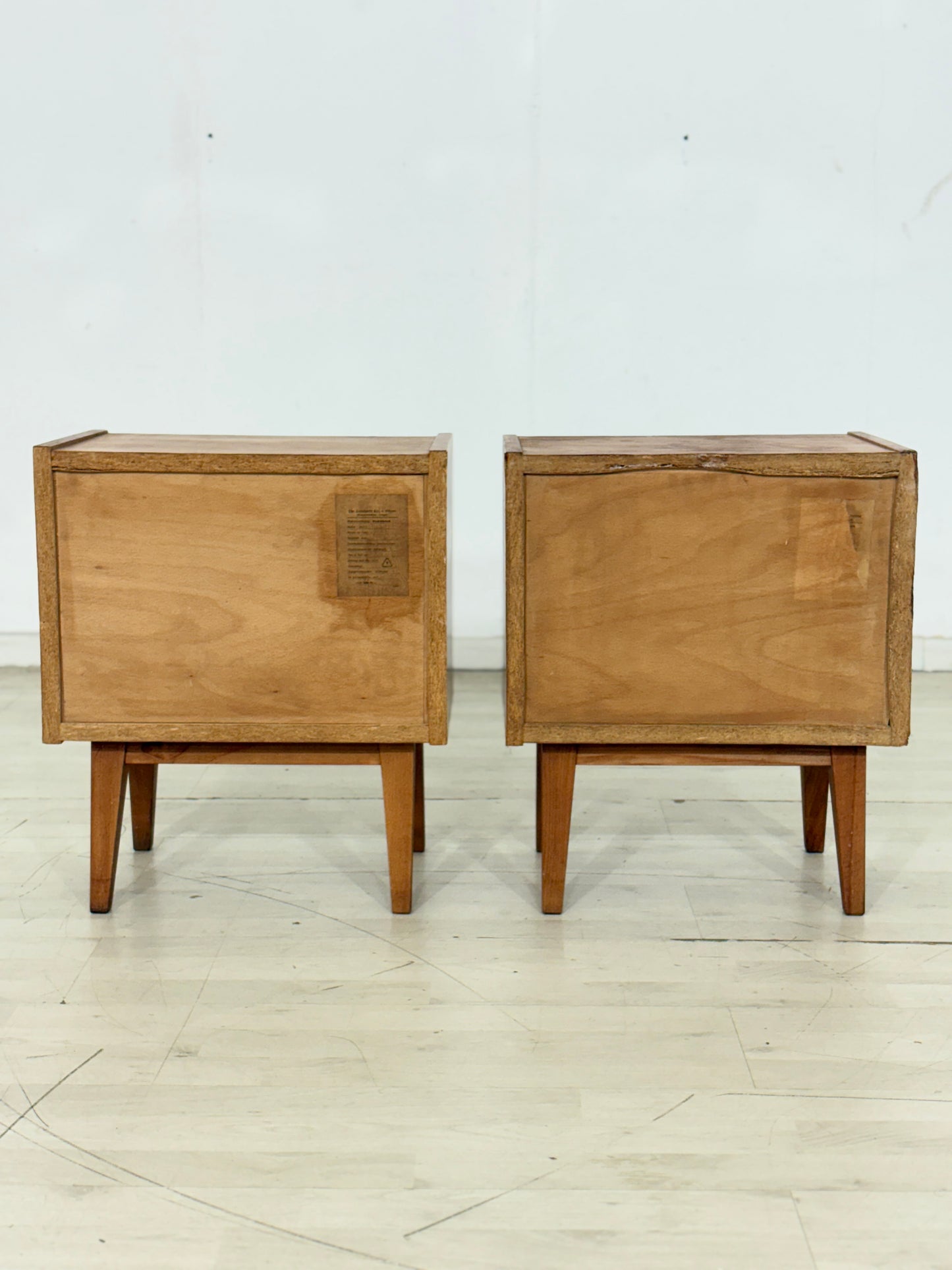 2x Vintage Nachttische / Mid Century Nachtschränke / Vintage Nachttische