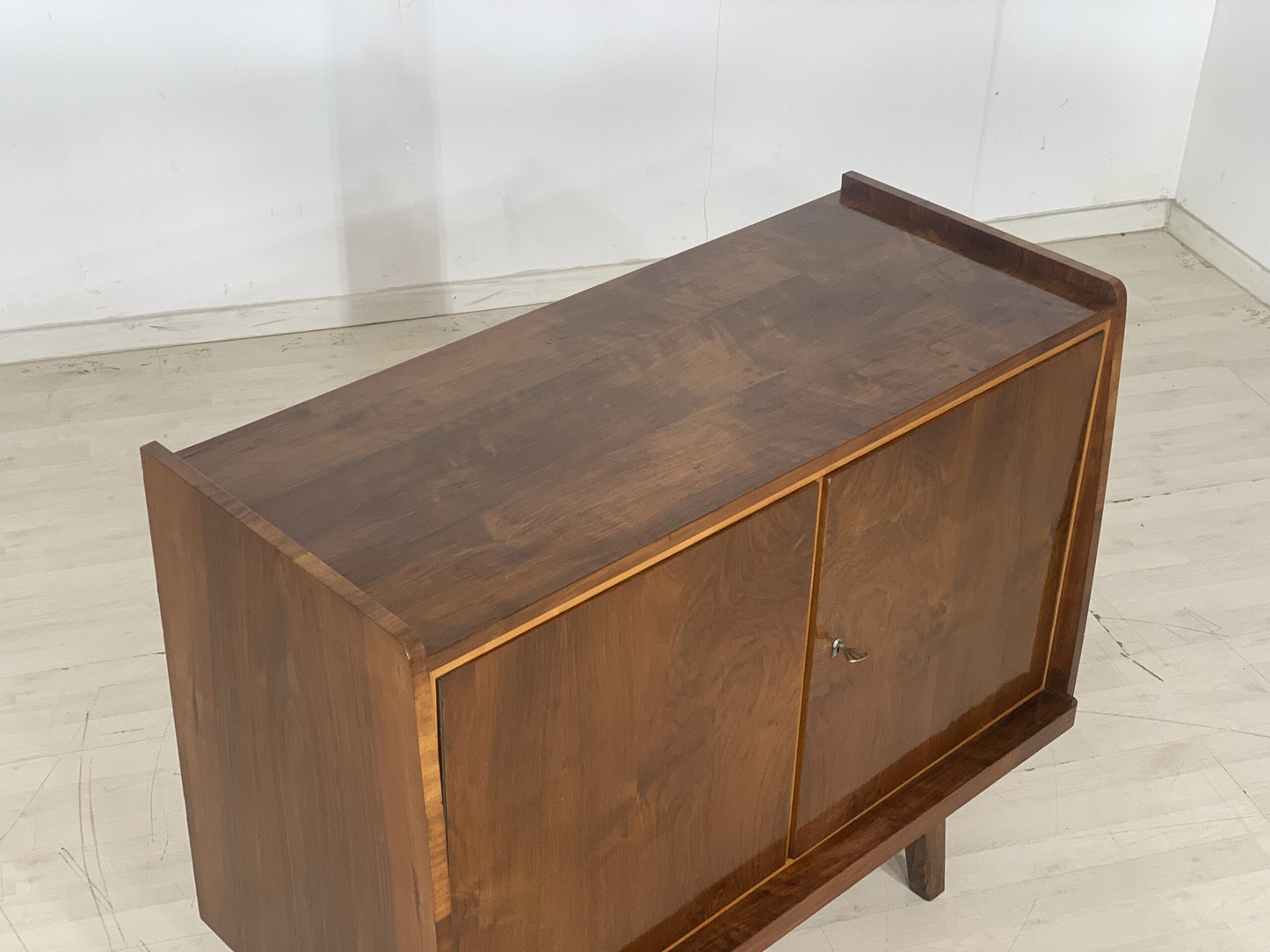 Buffet des années 60, commode, meuble de salon, meuble de salle à manger, vintage