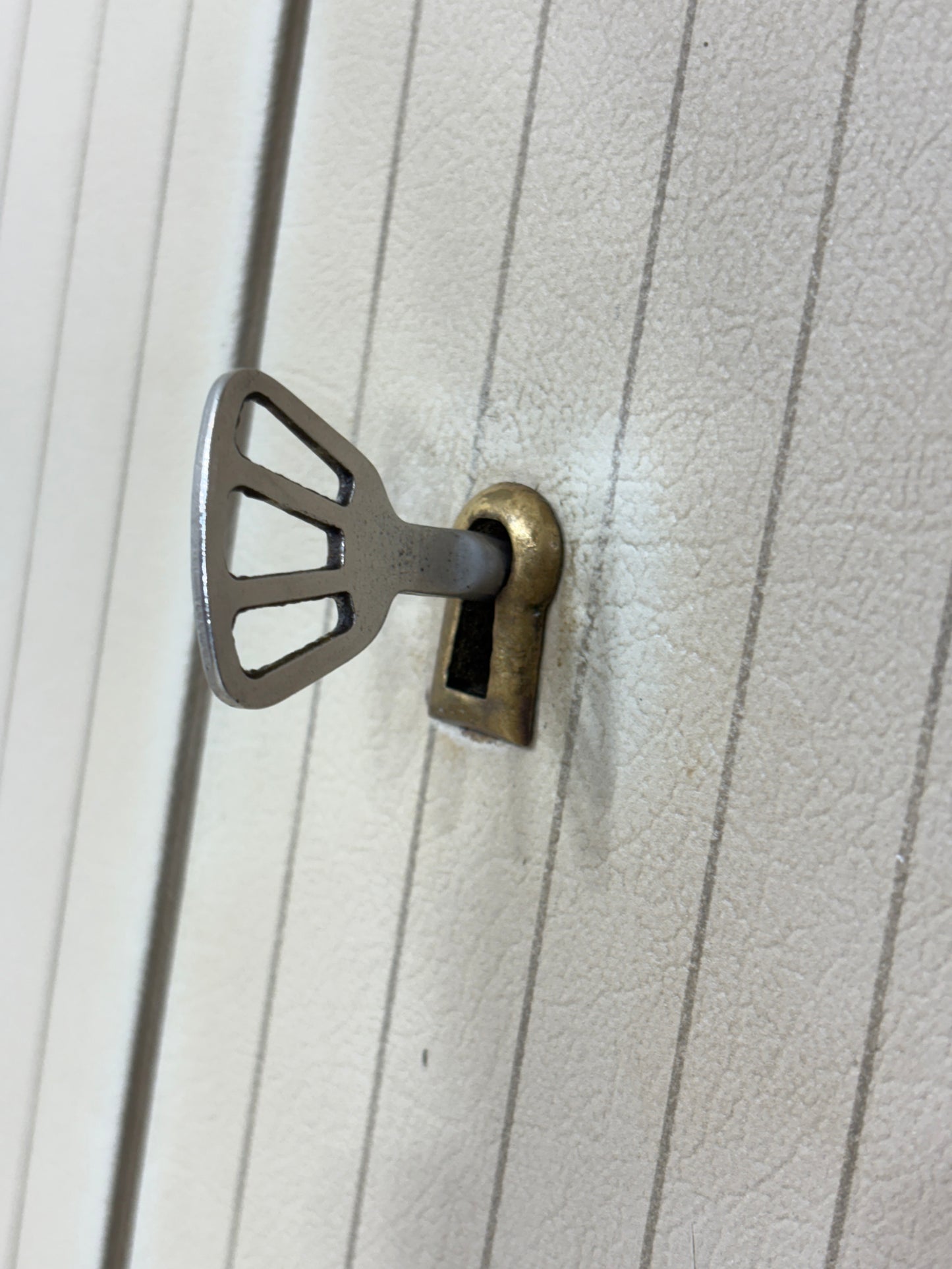 Mid Century Kleiderschrank Holz Schrank Wäscheschrank Vintage