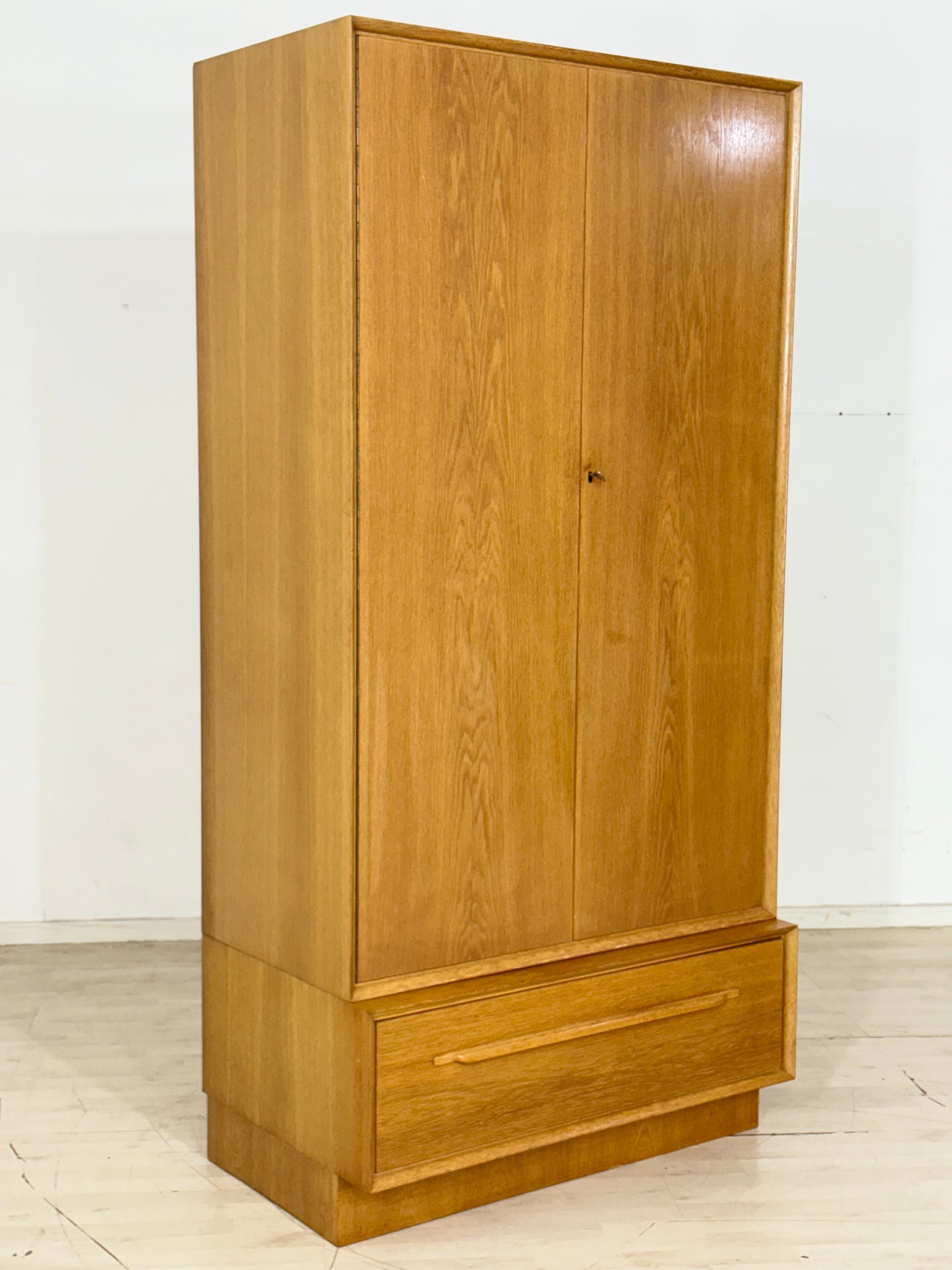 Vintage Holz Kleiderschrank Waschkommode Wäscheschrank Schrank