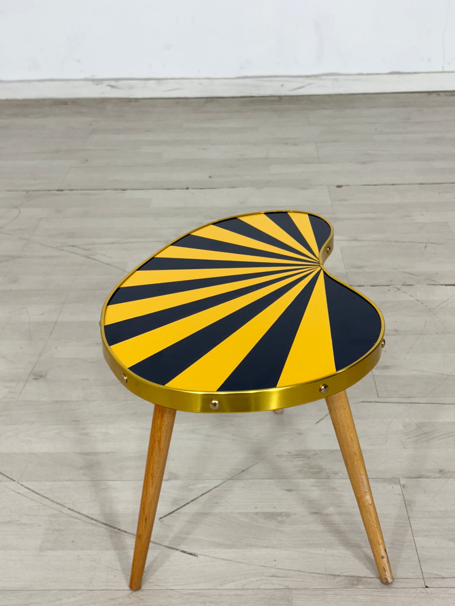 Mid Century Nierentisch Blumentisch Beistelltisch Ablage