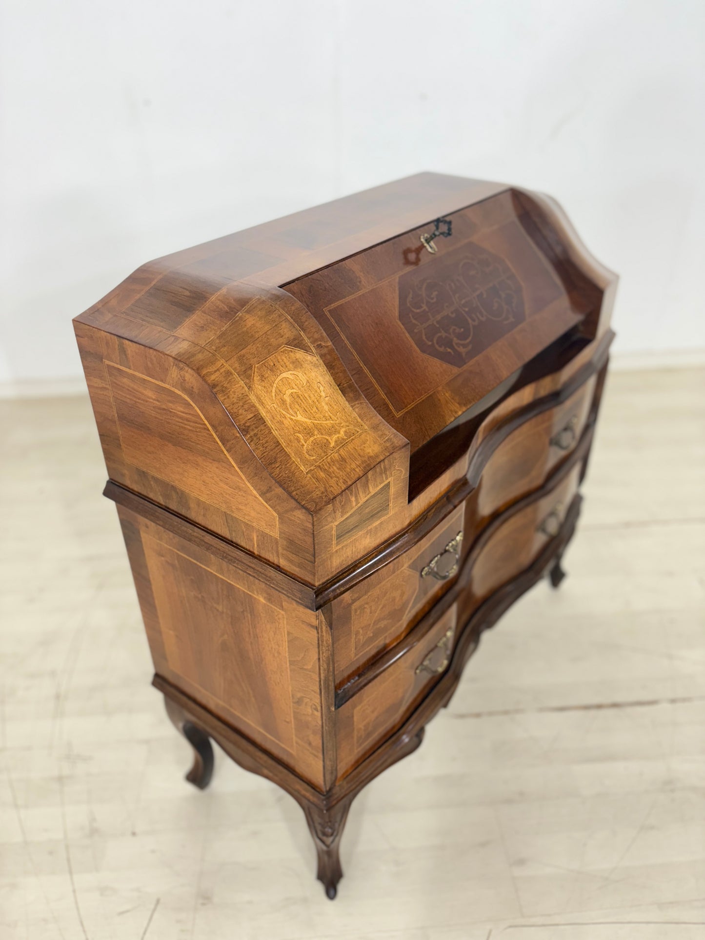 Barock Stil-Schreibtisch / Sekretär mit Intarsien um 1800 / Sekretärtisch / Schreibtisch