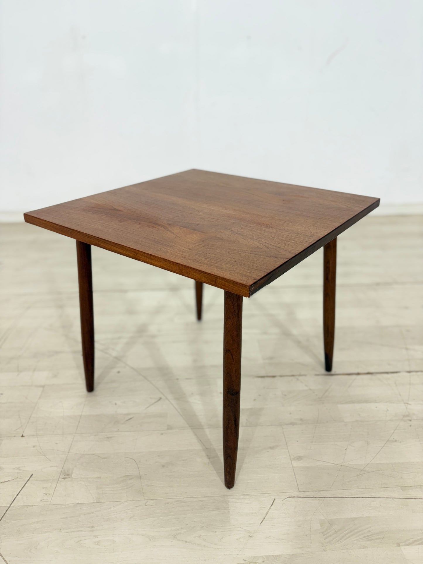 Mid-Century Teak Beistelltisch / Vintage Teak Couchtisch / 60er Jahre Teak Beistelltisch / Danish Teak Couchtisch