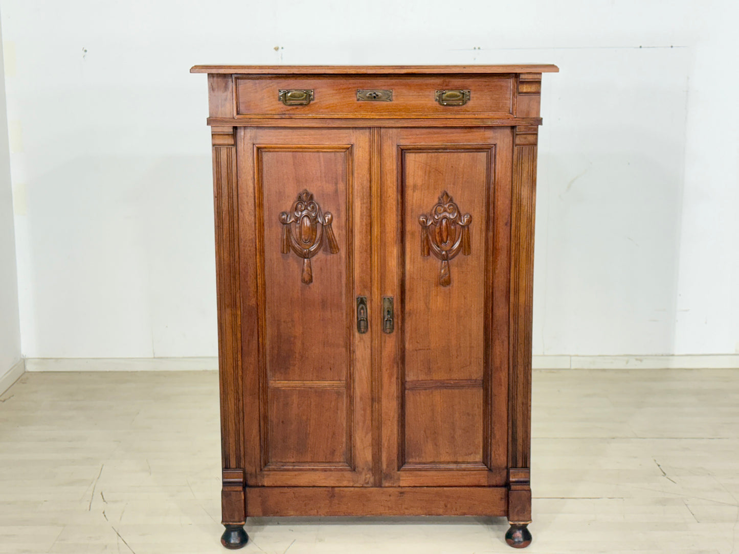 Antik Gründerzeit Vertiko Schrank Wohnzimmerschrank Flurschrank Wäscheschrank um 1900