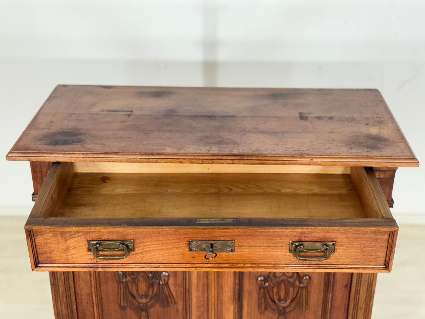 Antik Gründerzeit Vertiko Schrank Wohnzimmerschrank Flurschrank Wäscheschrank um 1900