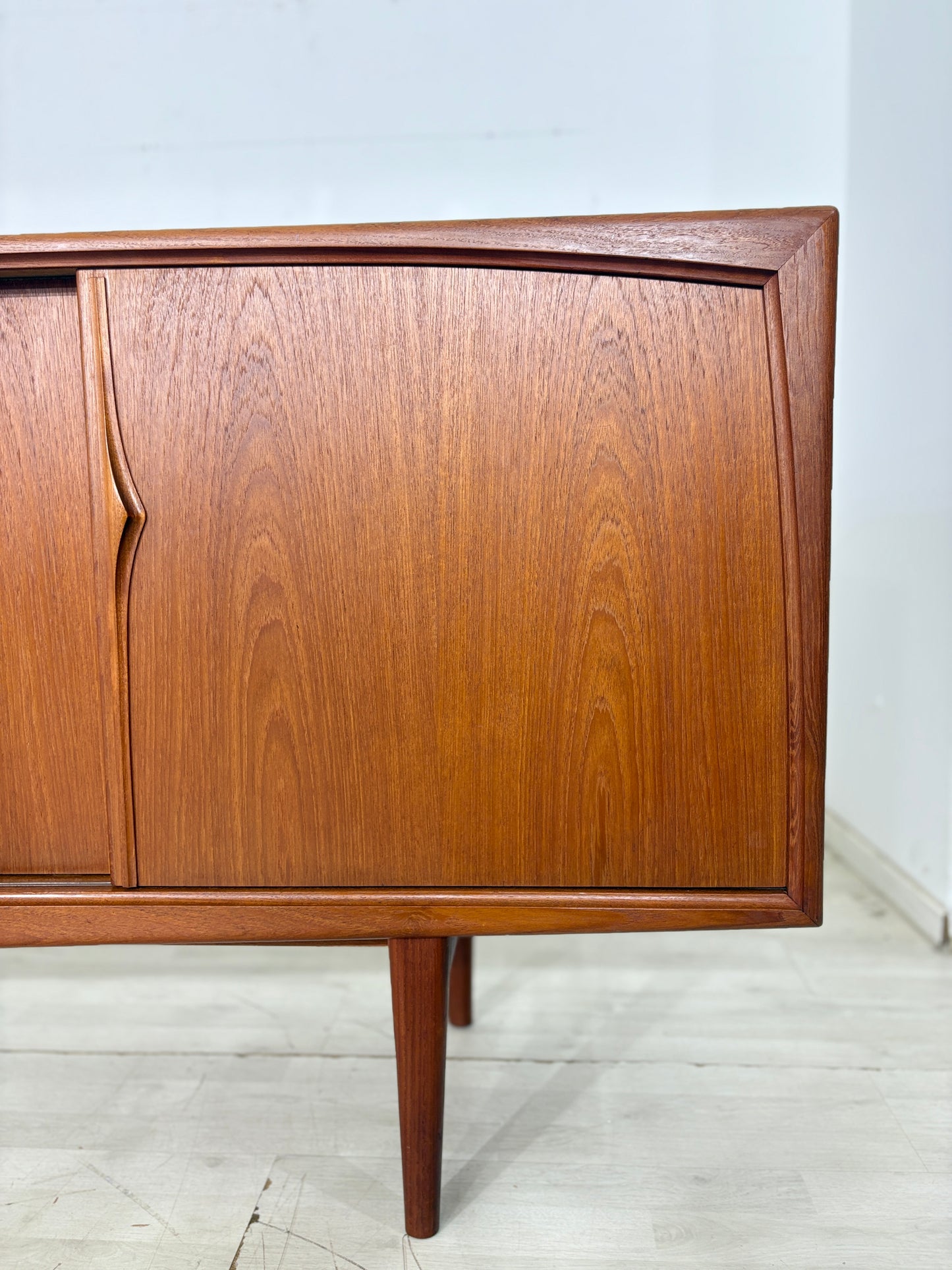 Exquisites Mid-Century Teak Sideboard von Heinrich Riestenpatt – RT Möbel Modell RT272