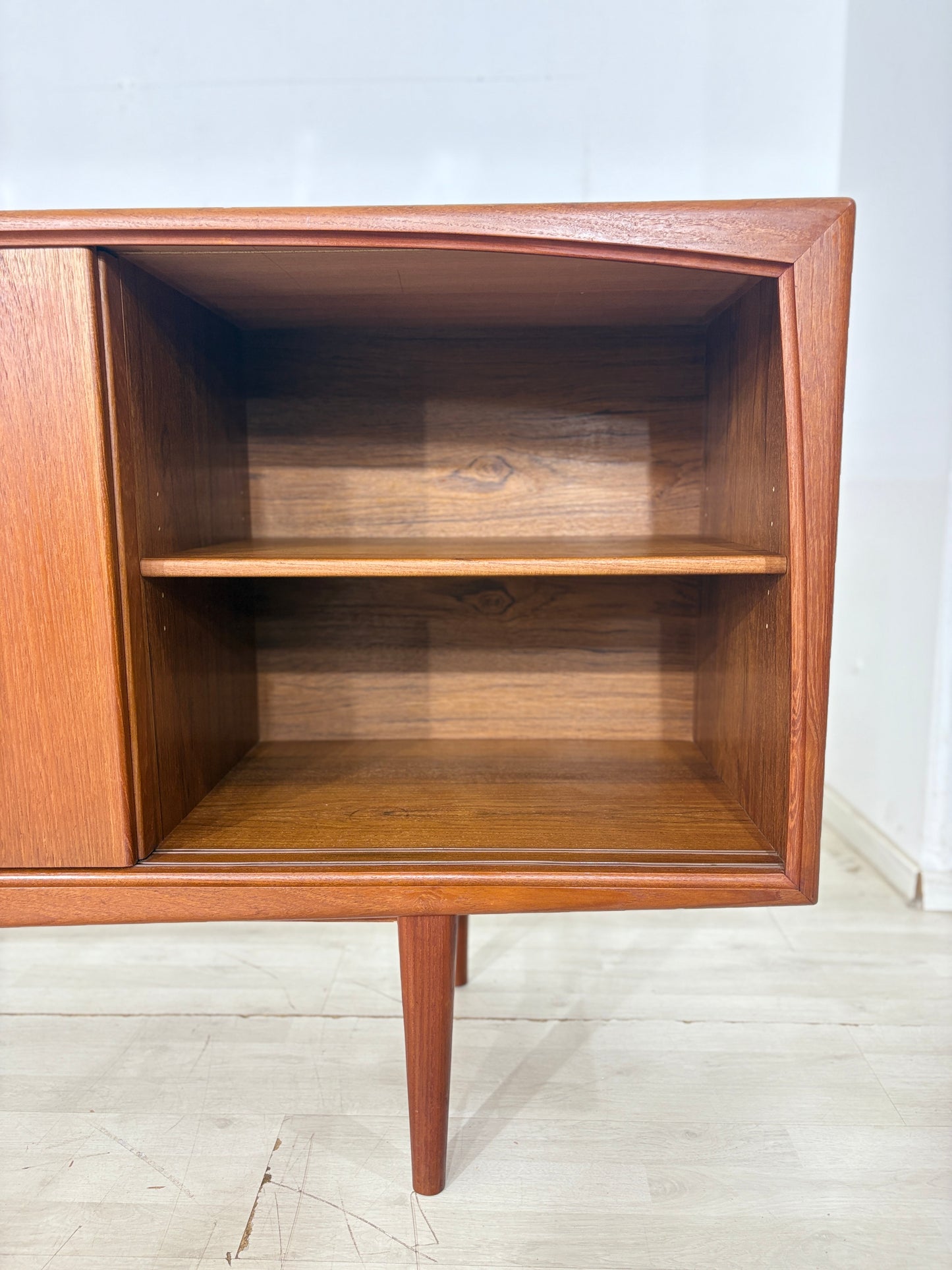 Exquisites Mid-Century Teak Sideboard von Heinrich Riestenpatt – RT Möbel Modell RT272