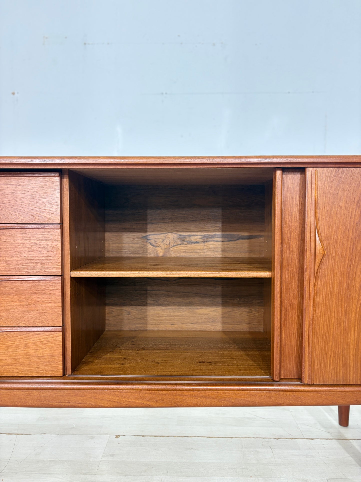 Exquisites Mid-Century Teak Sideboard von Heinrich Riestenpatt – RT Möbel Modell RT272