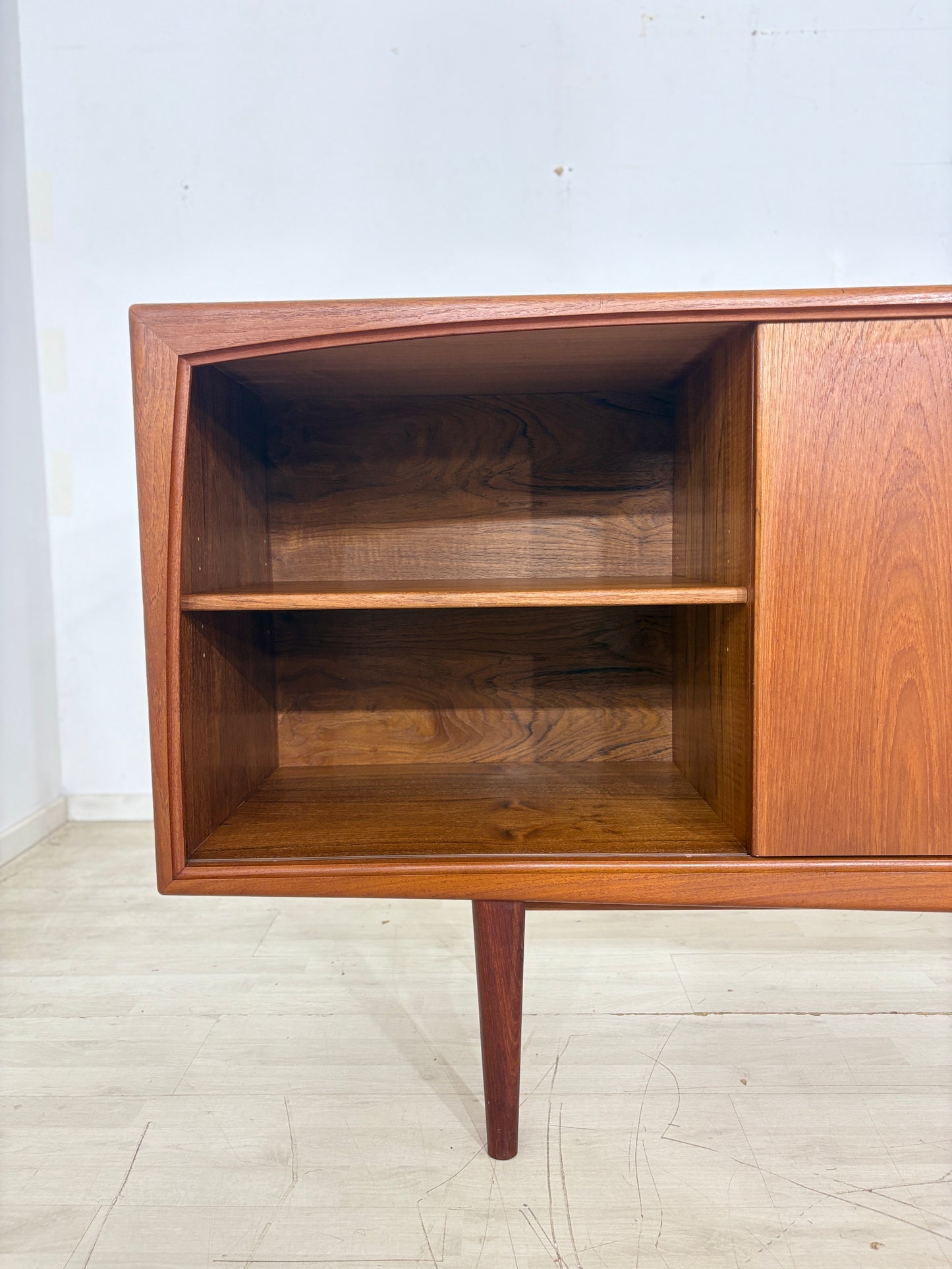 Exquisites Mid-Century Teak Sideboard von Heinrich Riestenpatt – RT Möbel Modell RT272