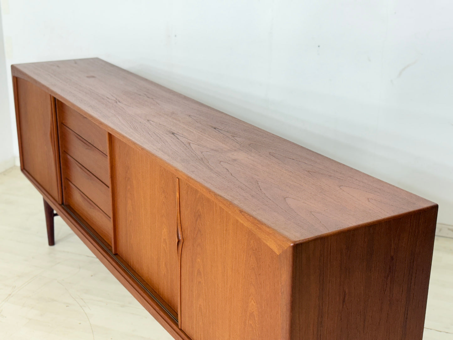 Exquisites Mid-Century Teak Sideboard von Heinrich Riestenpatt – RT Möbel Modell RT272