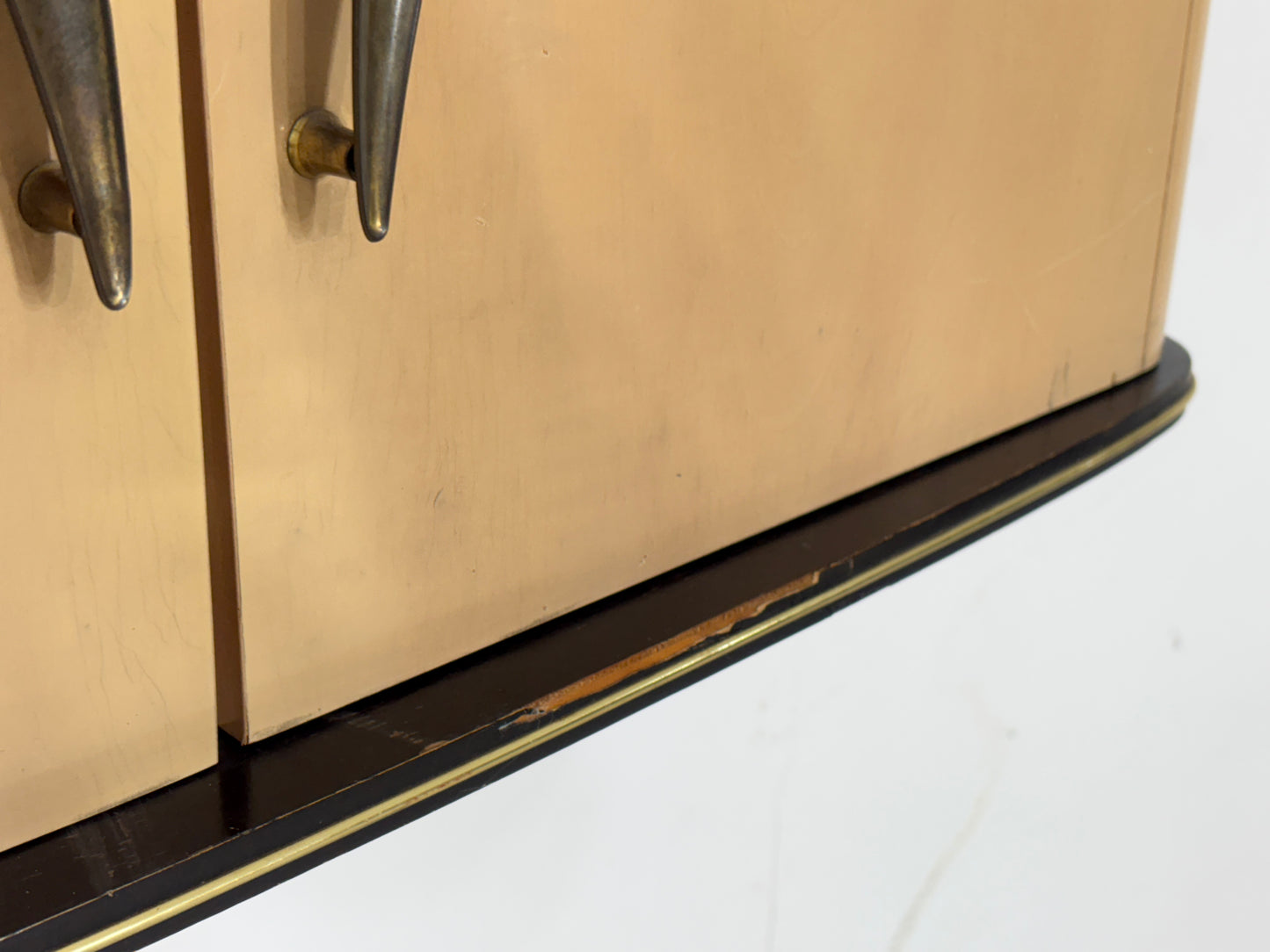 Schöner Vintage Pelikan Hängeschrank Wandschrank Hängevitrine Schrank Mid Century