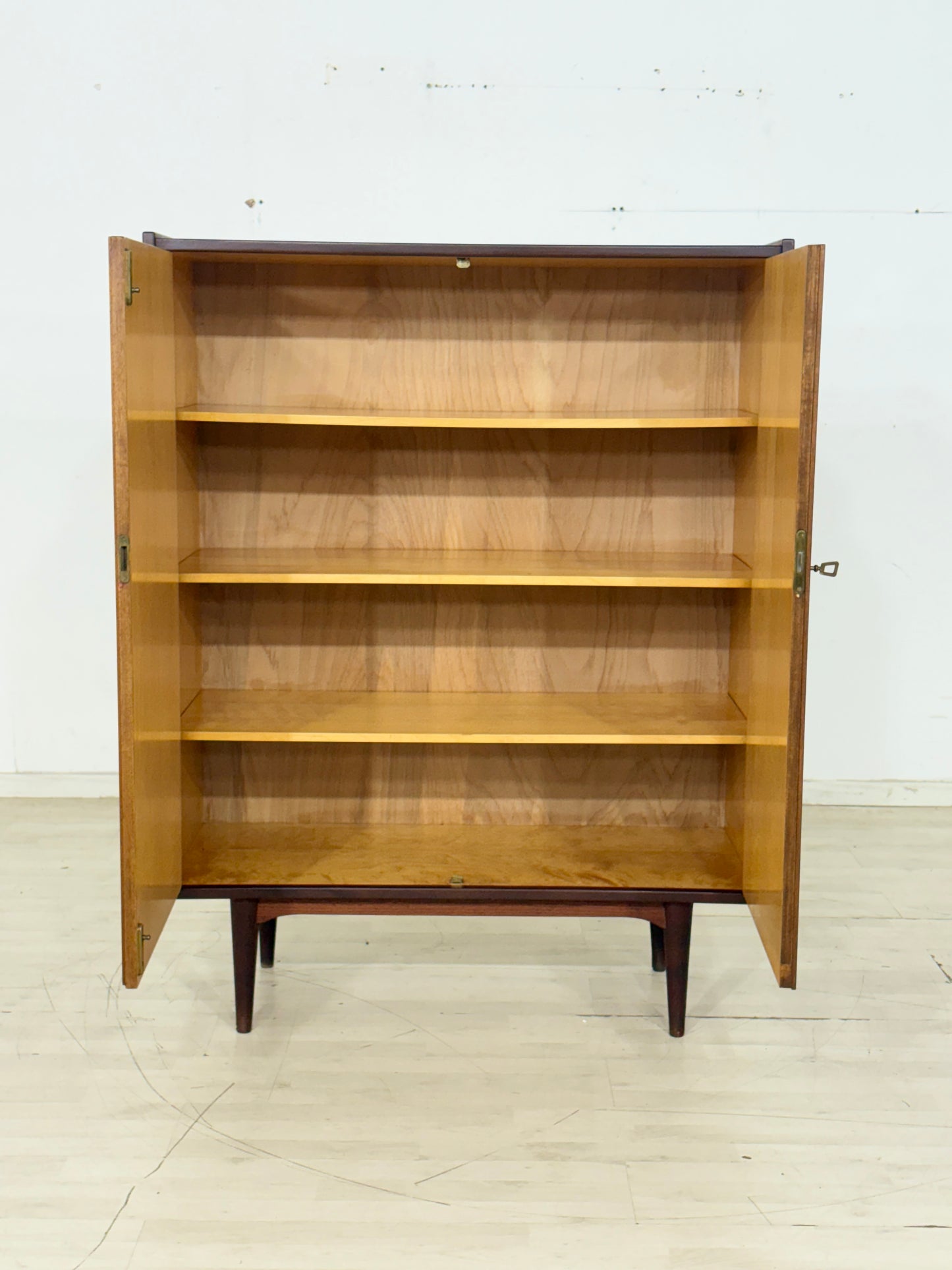 Dänischer Teak Wäscheschrank / Vintage Schrank / Mid Century Highboard