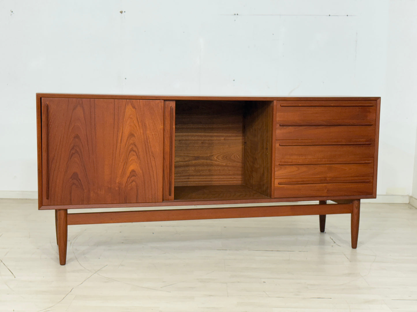 Dänisches Teak Sideboard von HP Hansen – Mid-Century Wohnzimmerschrank aus den 60er Jahren