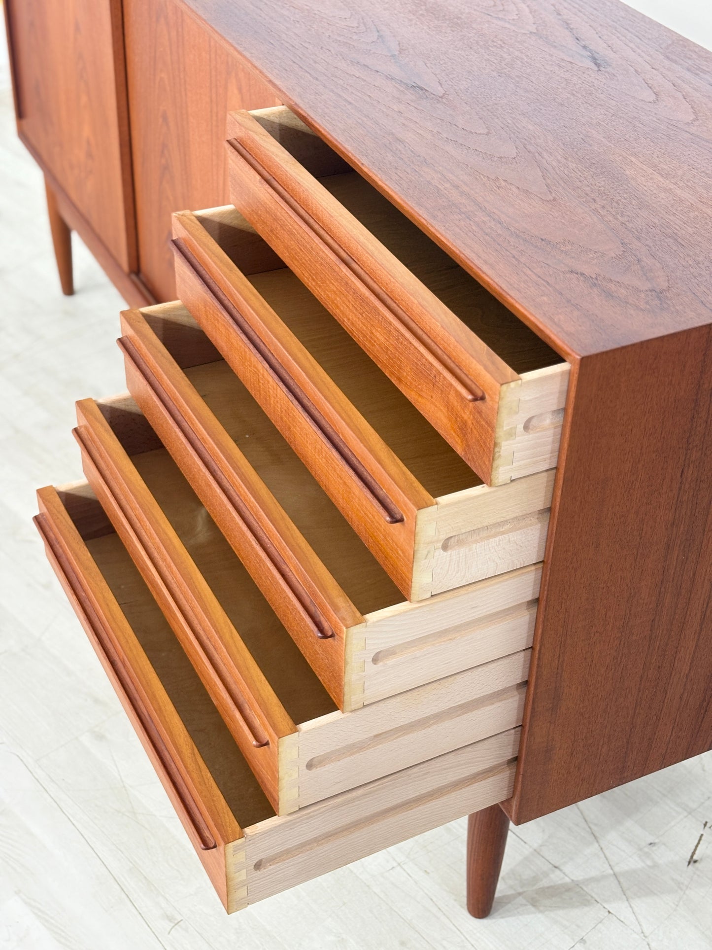 Dänisches Teak Sideboard von HP Hansen – Mid-Century Wohnzimmerschrank aus den 60er Jahren