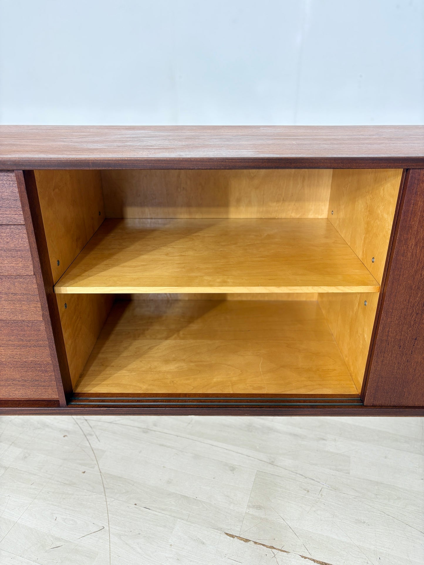 Sehr schöner Mid-Century Sideboard / Teak Sideboard 60er Jahre / Vintage Teak Sideboard