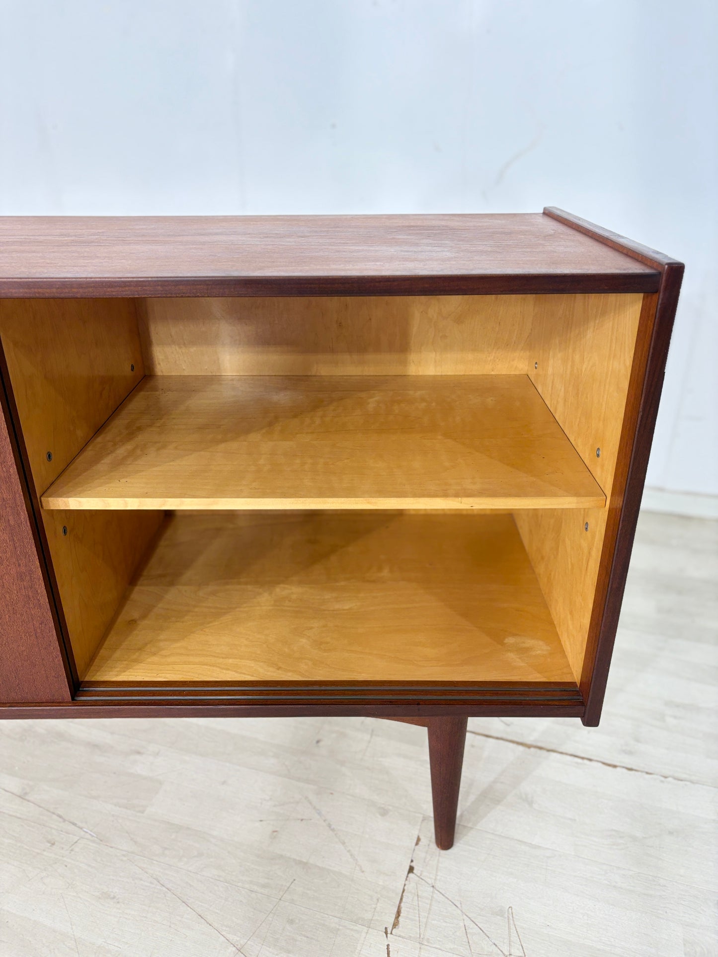 Sehr schöner Mid-Century Sideboard / Teak Sideboard 60er Jahre / Vintage Teak Sideboard