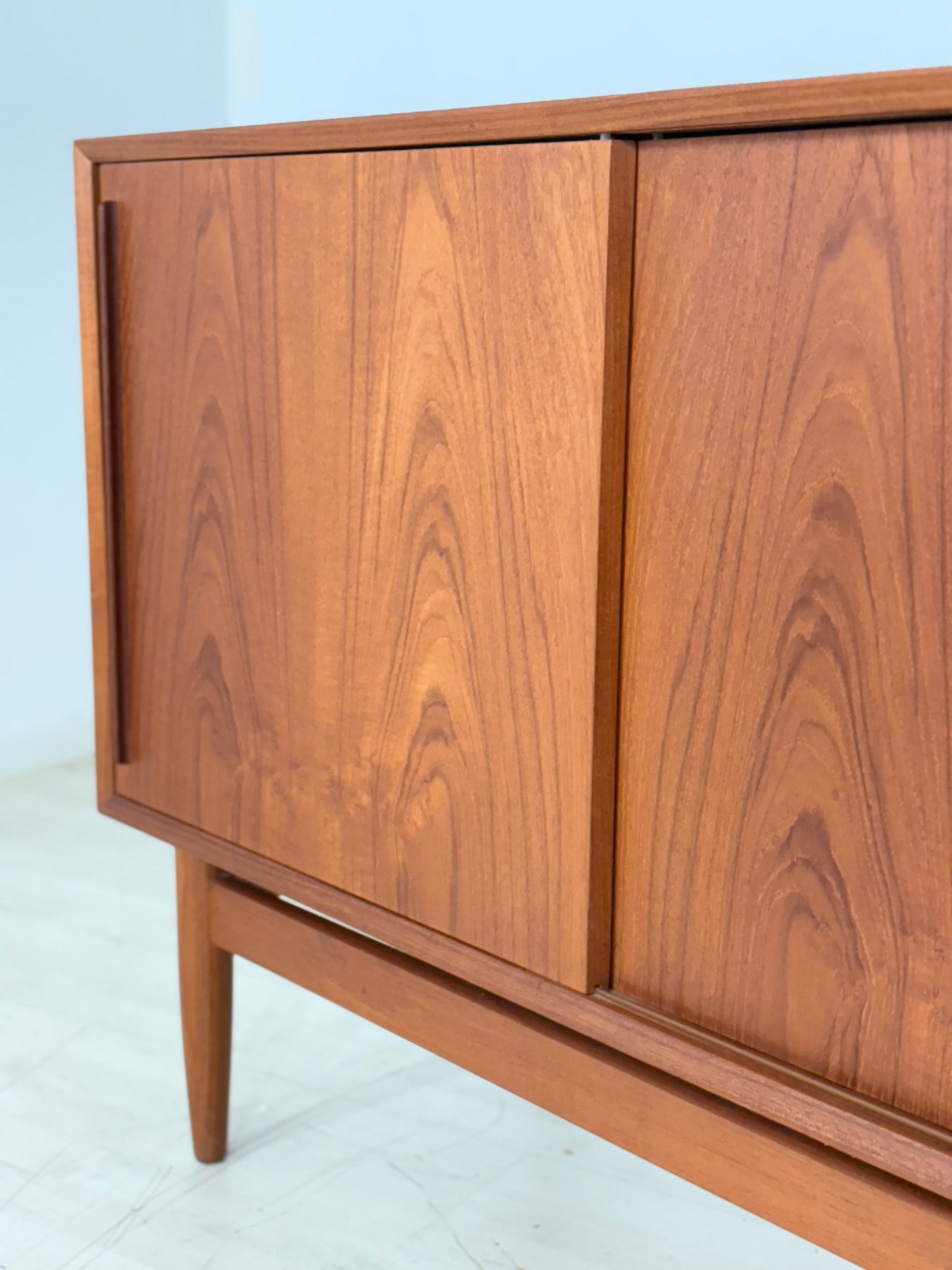 Dänisches Teak Sideboard von HP Hansen – Mid-Century Wohnzimmerschrank aus den 60er Jahren