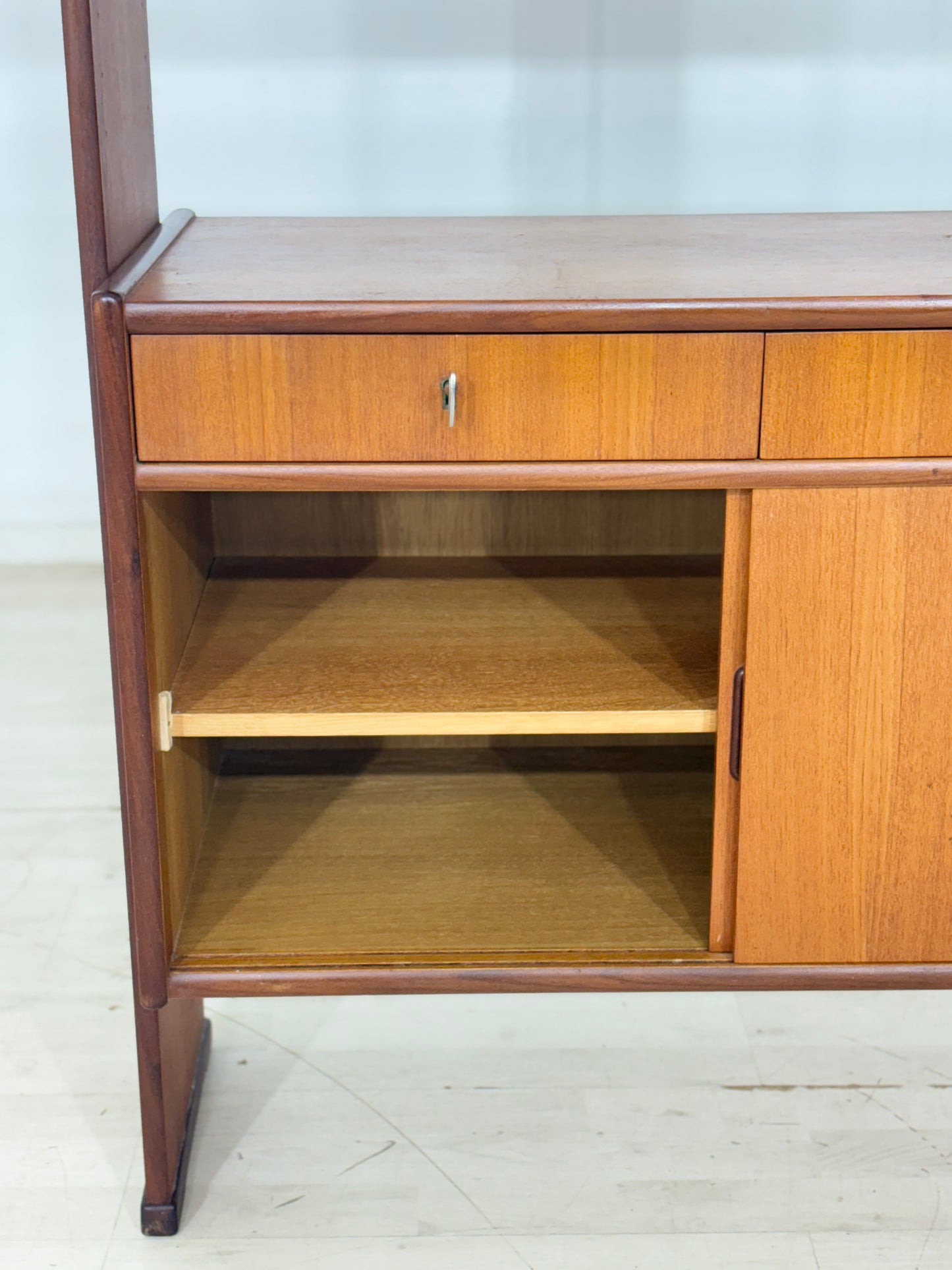 Mid-Century Teak Regalsystem / Teak Bücherregal / 60er Jahre Highboard / Vintage Wandregal / Mid Century Teak Regal