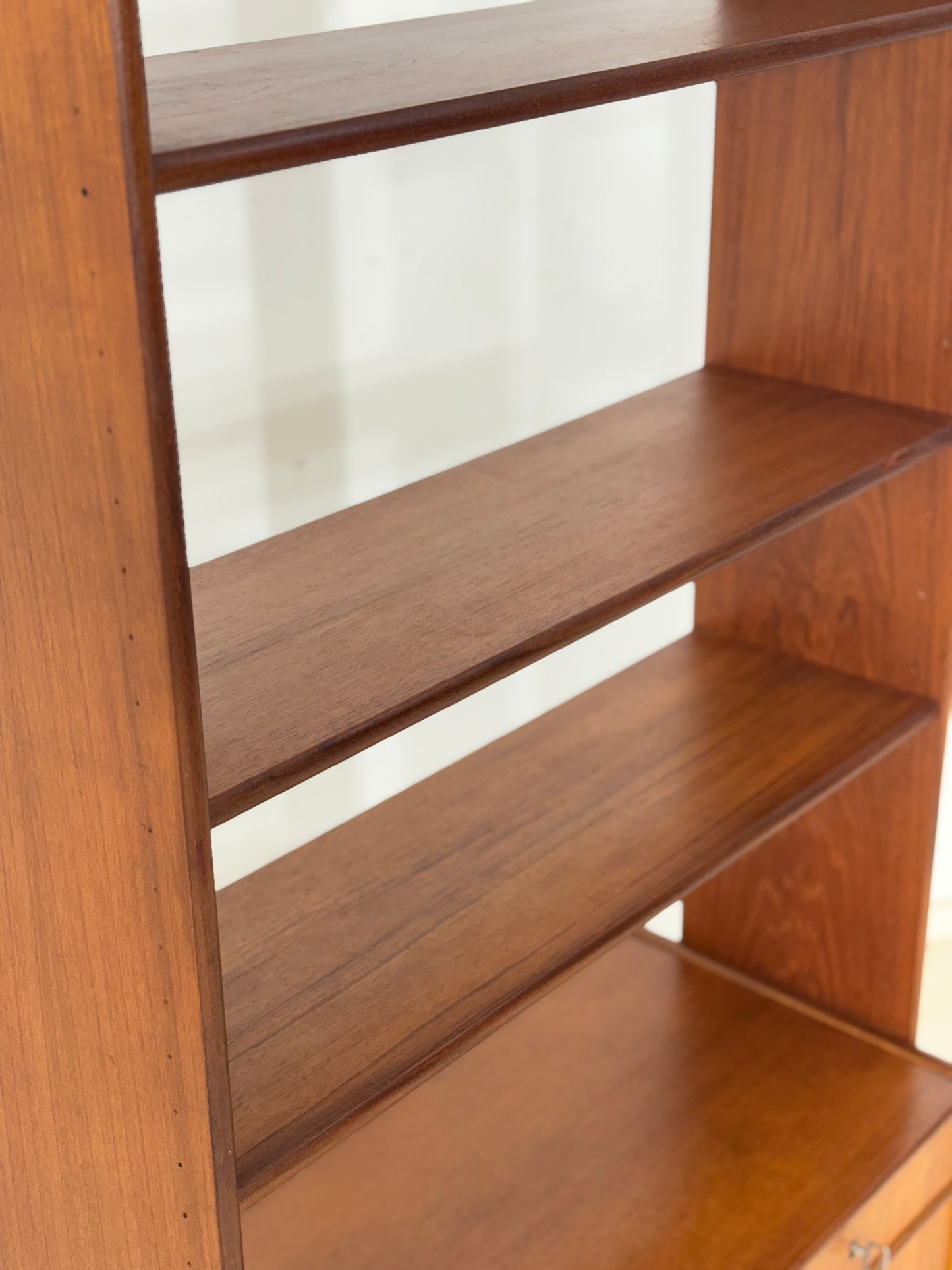 Mid-Century Teak Regalsystem / Teak Bücherregal / 60er Jahre Highboard / Vintage Wandregal / Mid Century Teak Regal