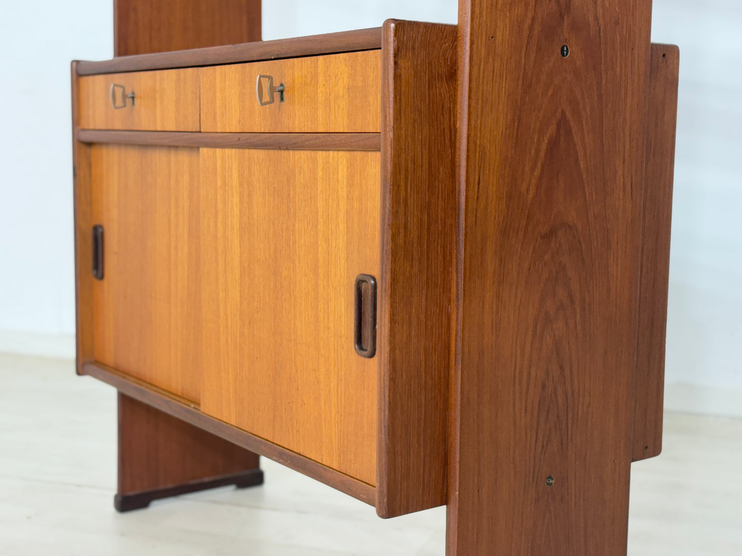 Mid-Century Teak Regalsystem / Teak Bücherregal / 60er Jahre Highboard / Vintage Wandregal / Mid Century Teak Regal