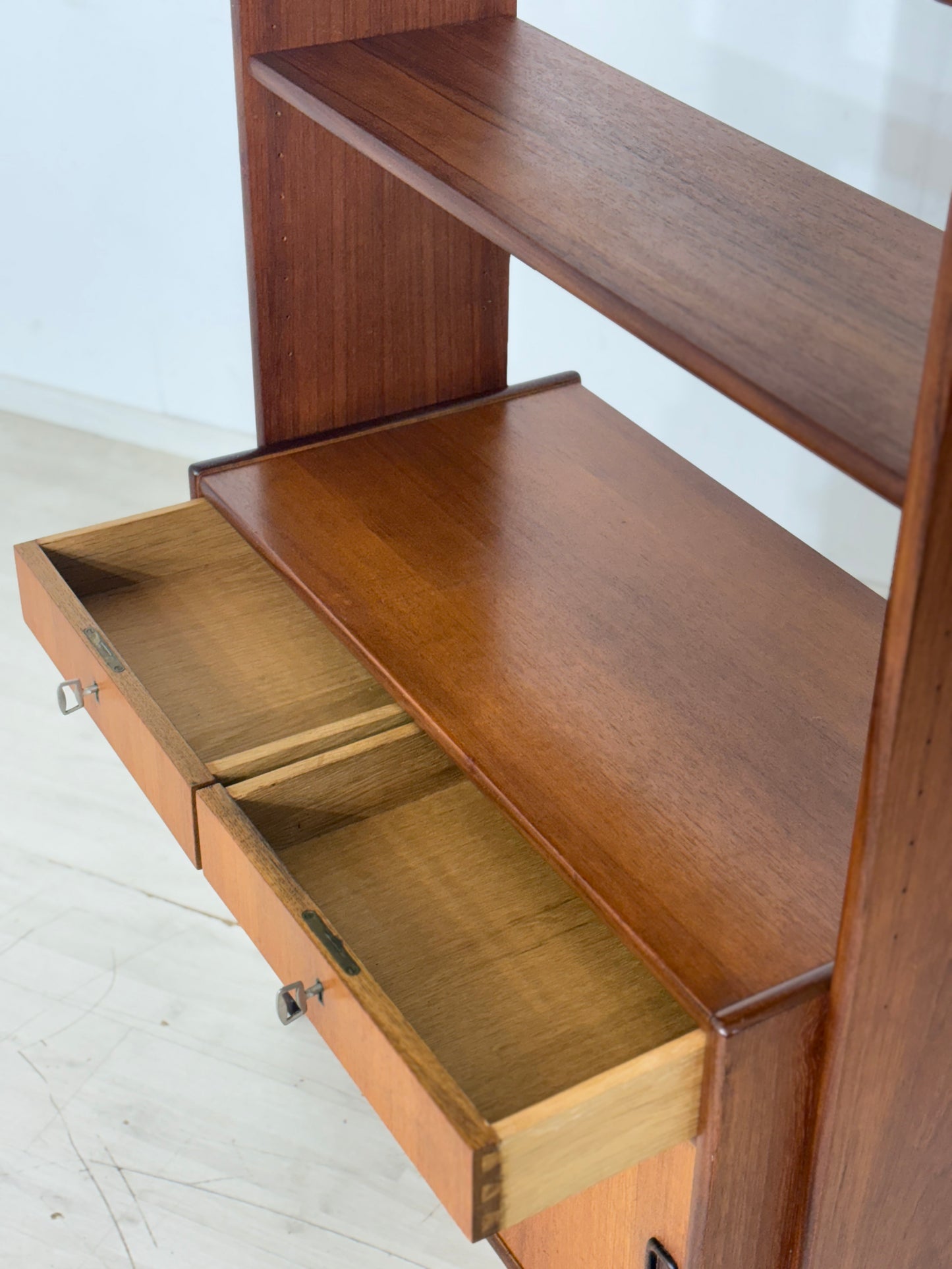 Mid-Century Teak Regalsystem / Teak Bücherregal / 60er Jahre Highboard / Vintage Wandregal / Mid Century Teak Regal