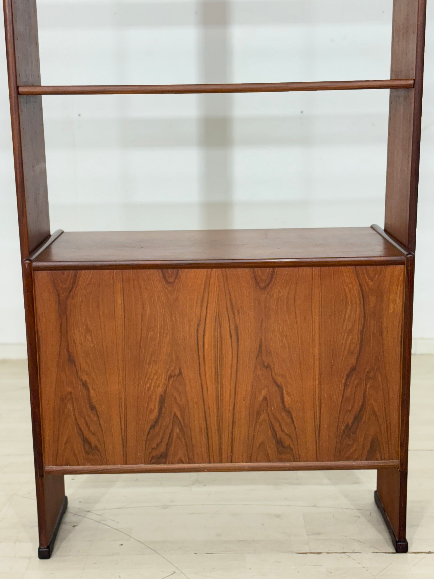 Mid-Century Teak Regalsystem / Teak Bücherregal / 60er Jahre Highboard / Vintage Wandregal / Mid Century Teak Regal