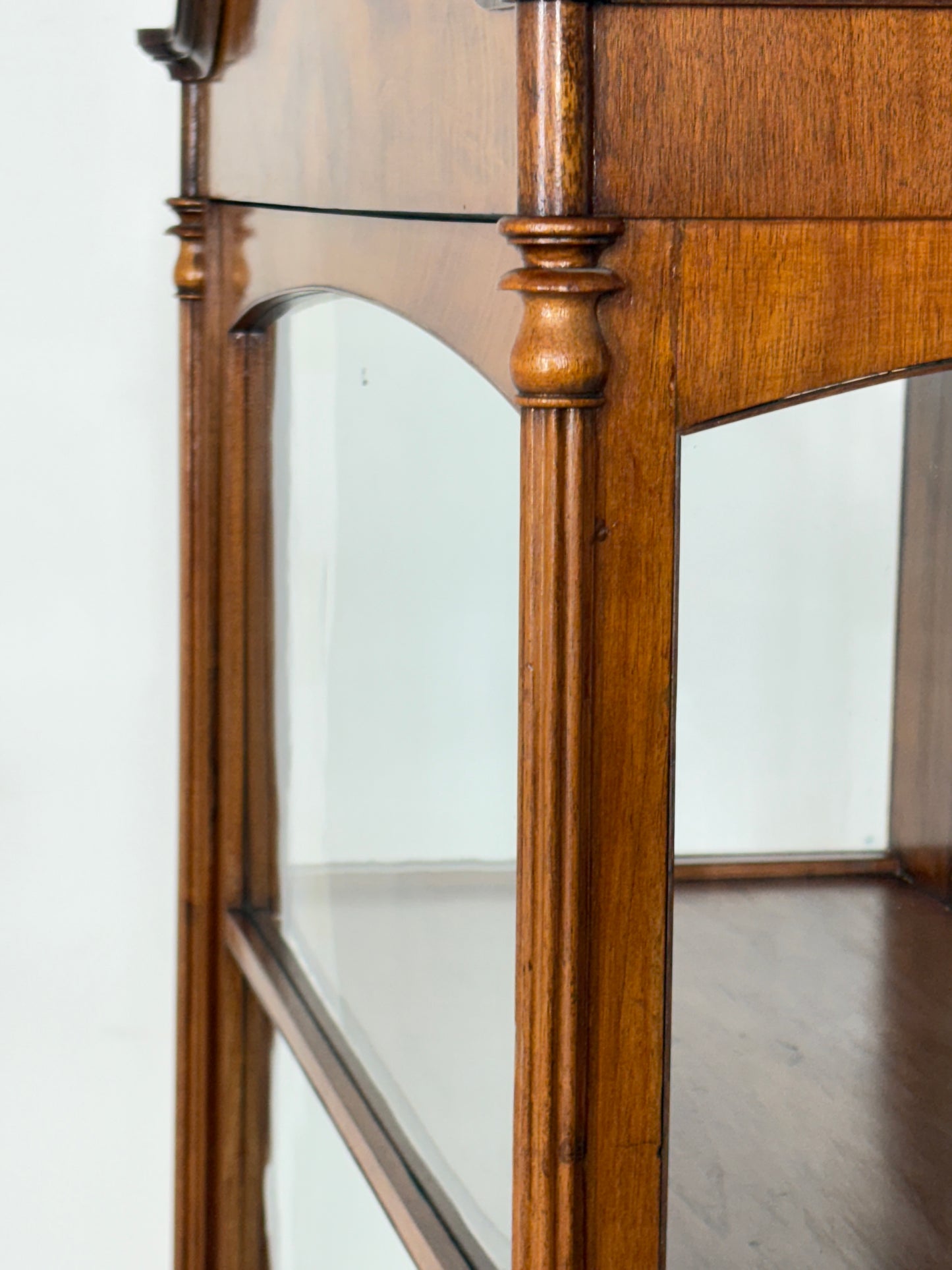 Sehr schöne Biedermeier Vitrine Schrank Vitrinenschrank Wohnzimmerschrank um 1880