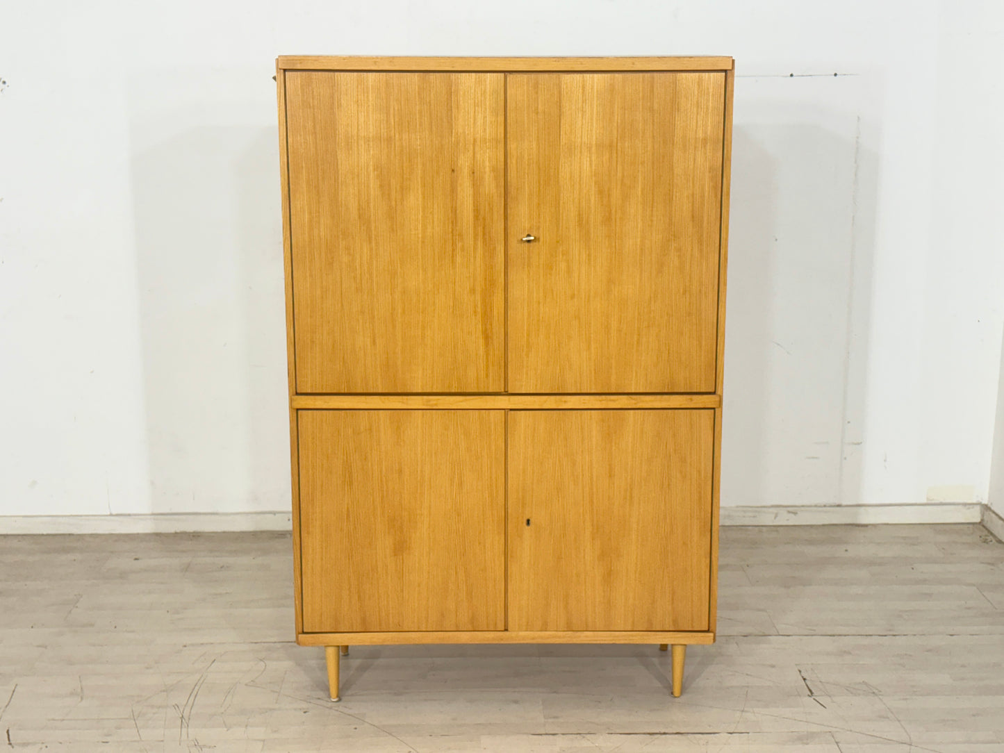 60er Jahre Wäscheschrank / Vintage Kleiderschrank / Mid Century Kleiderschrank