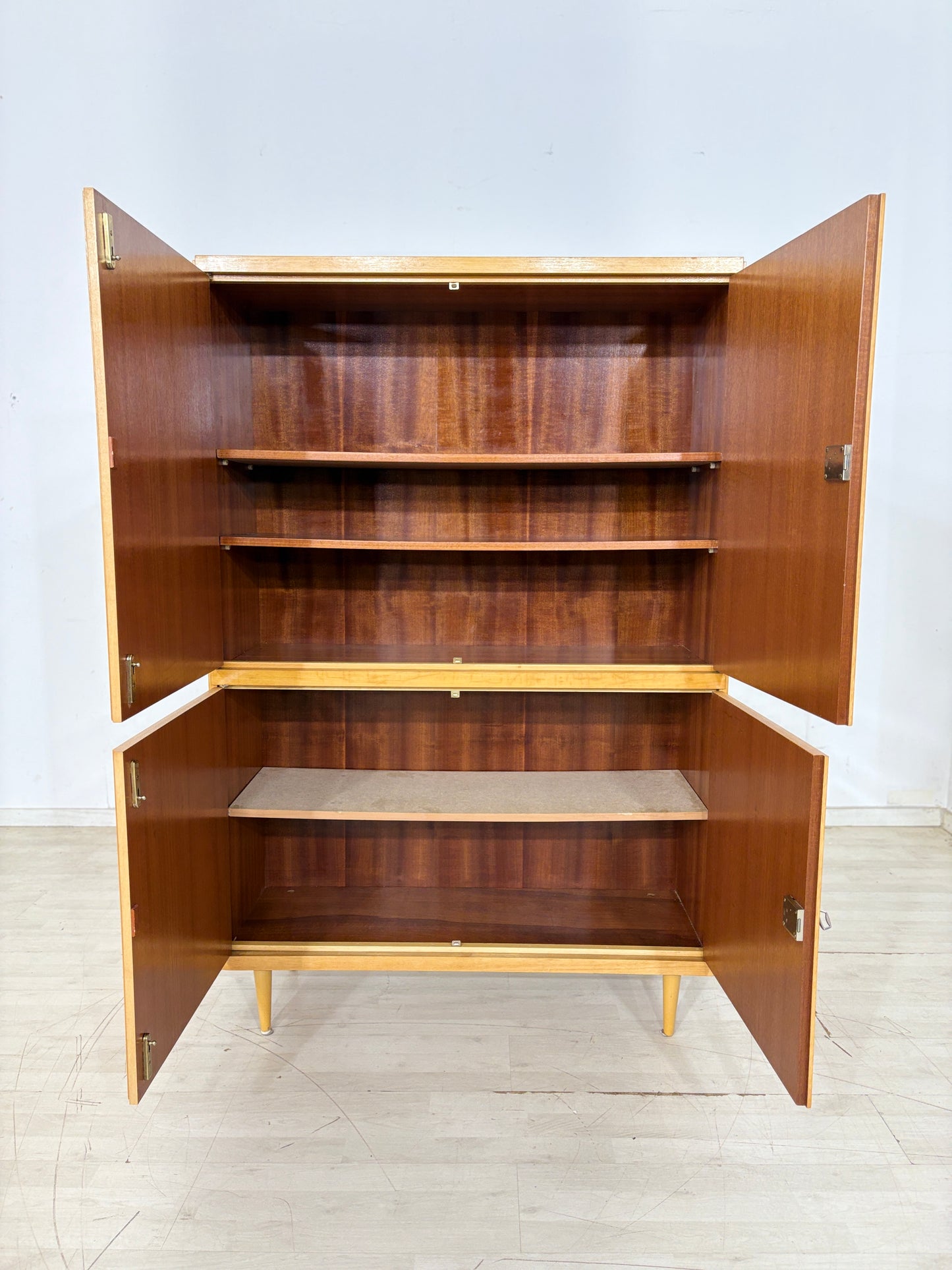 60er Jahre Wäscheschrank / Vintage Kleiderschrank / Mid Century Kleiderschrank