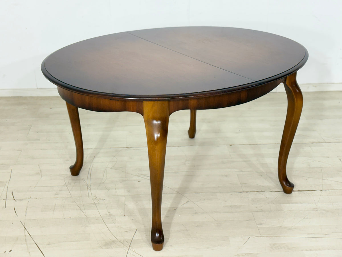 Eleganter Mid Century Esstisch / Vintage Küchentisch / ausziehbarer Tisch / Runder Chippendale Esstisch