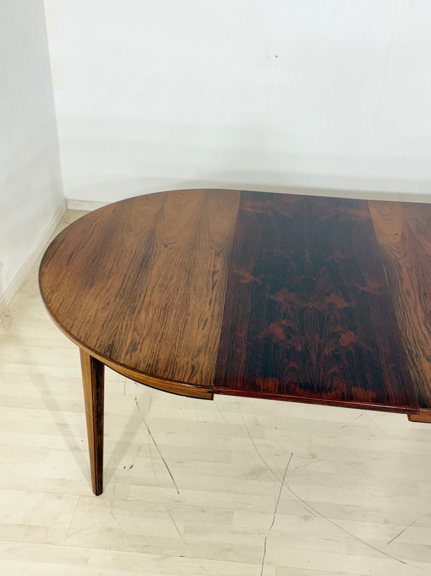 Hochwertiger Omann Junior Esstisch ausziehbarer Tisch Küchentisch Modell 55