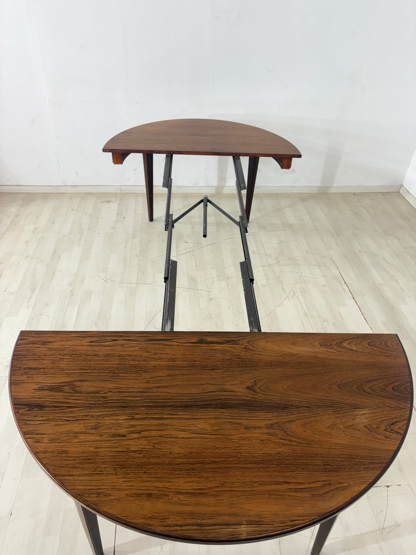 Hochwertiger Omann Junior Esstisch ausziehbarer Tisch Küchentisch Modell 55