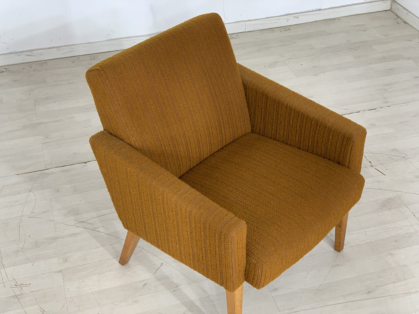 MID CENTURY ARMCHAIR