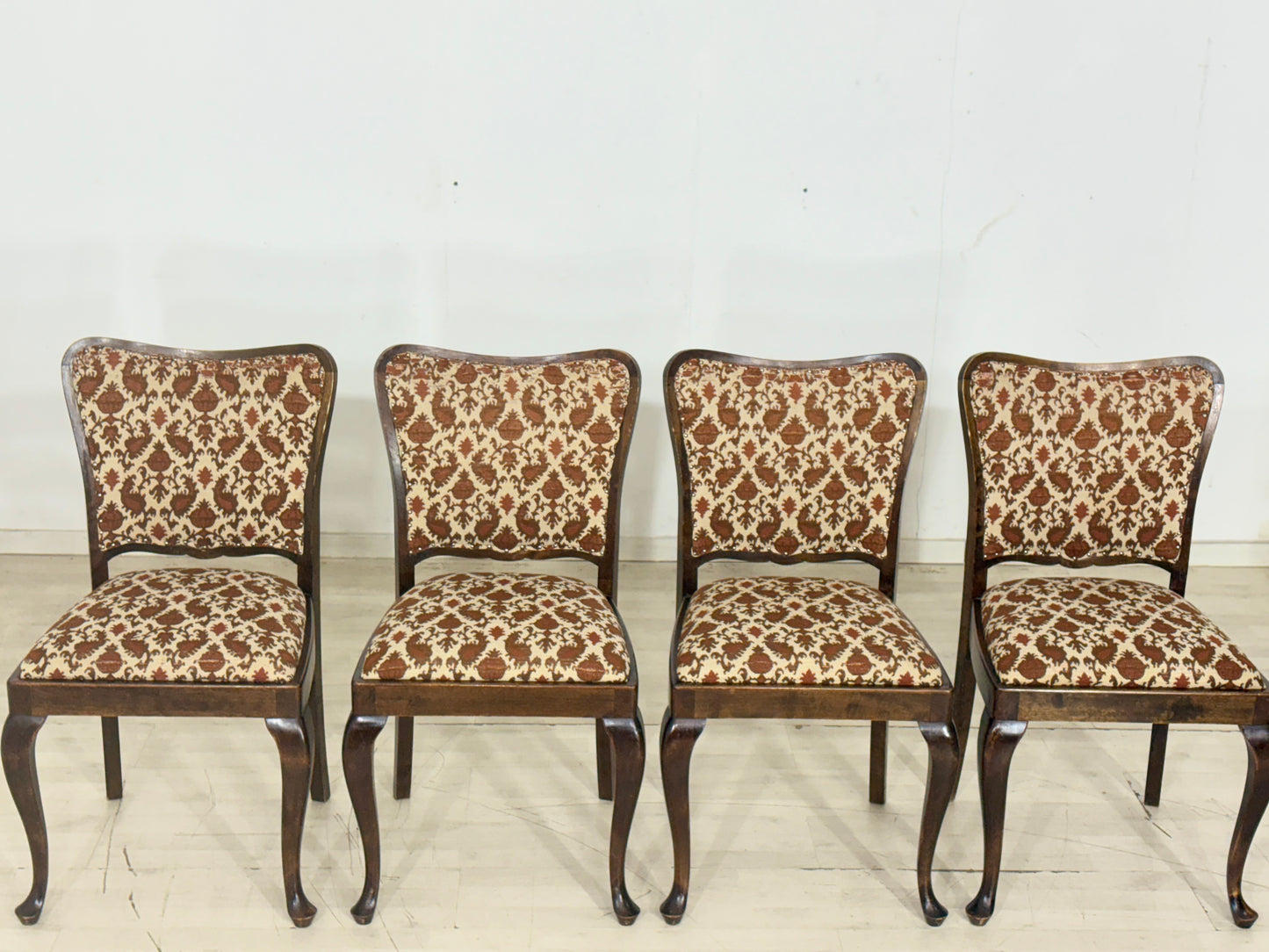 4x Sehr schöne Chippendale Stühle Esszimmerstühle Küchenstühle Stuhl Esszimmerstuhl Vintage