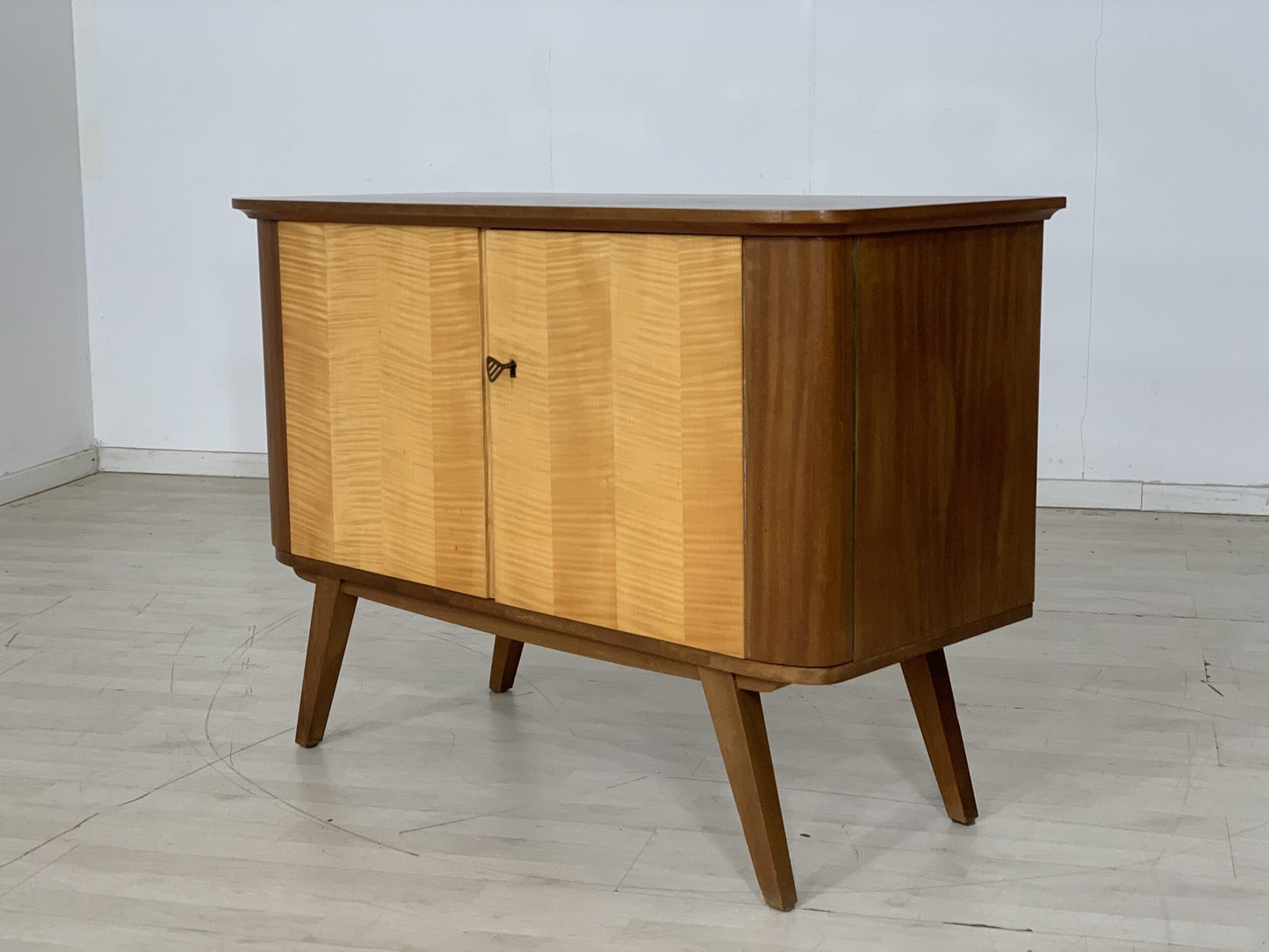 60s sideboard chest of drawers living room cupboard crockery cupboard VINTAGE