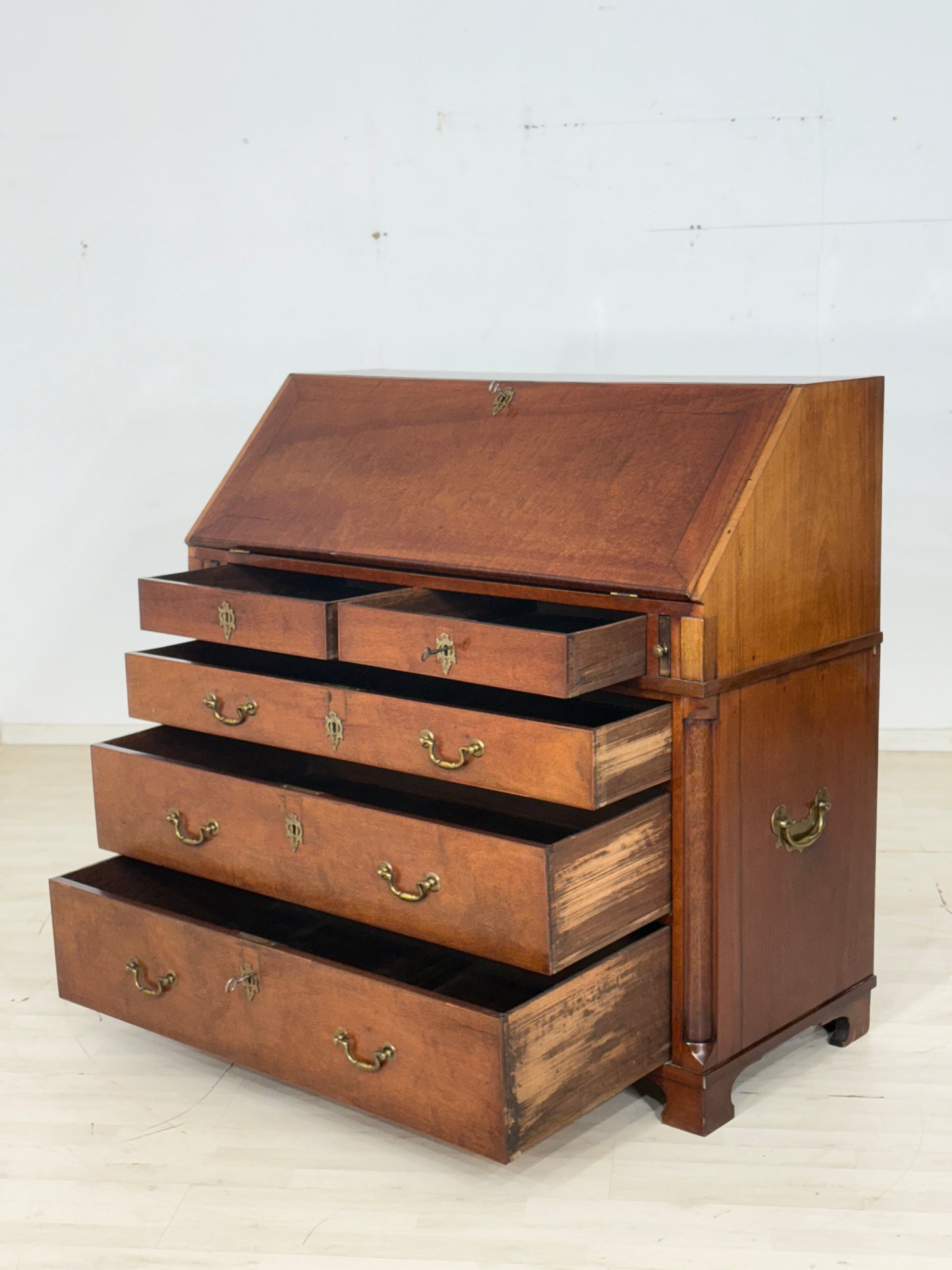 Englisch Kolonialstil Sekretär Schreibschrank Mahagoni Schrank Antik um 1900