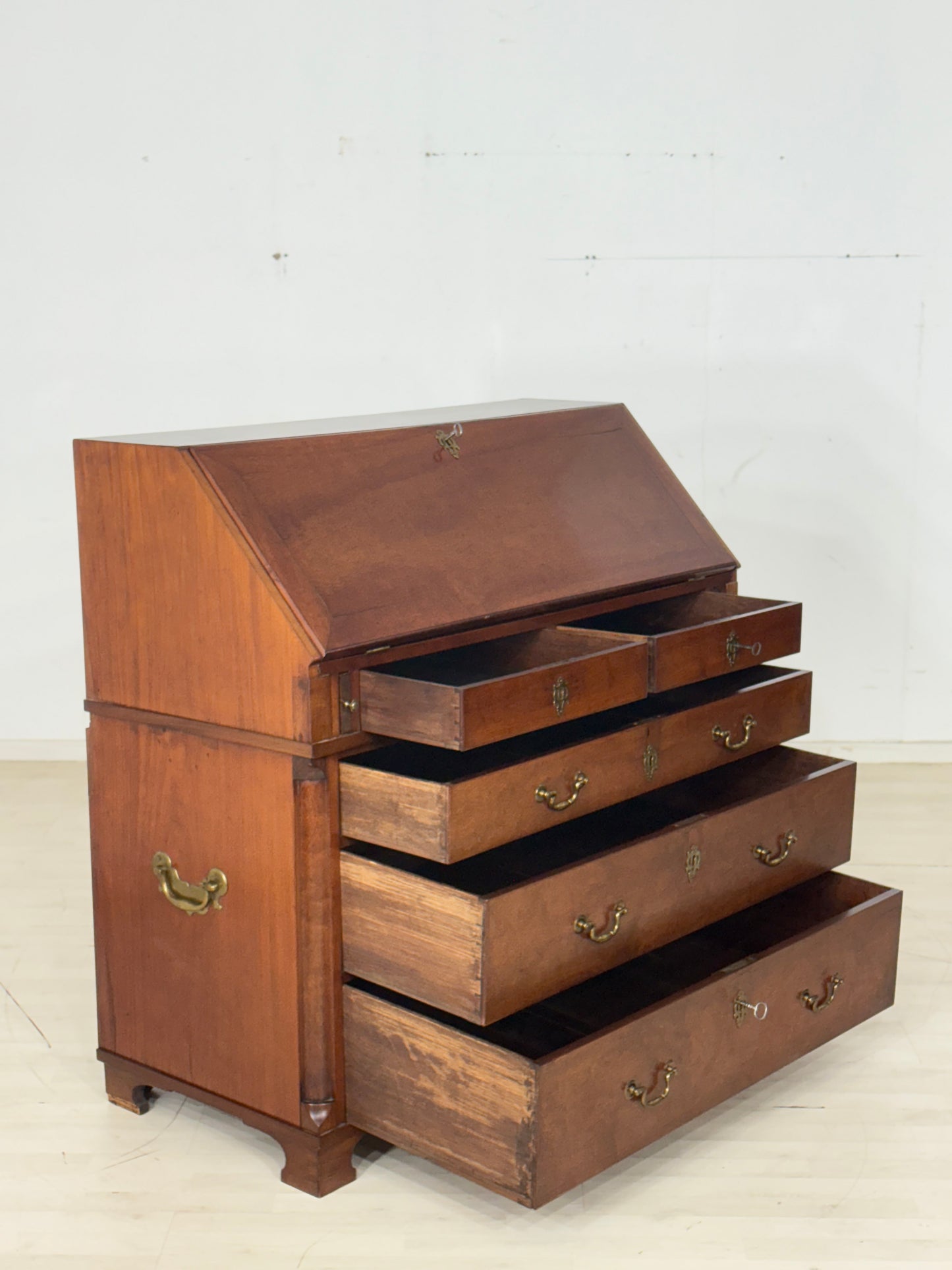 Englisch Kolonialstil Sekretär Schreibschrank Mahagoni Schrank Antik um 1900