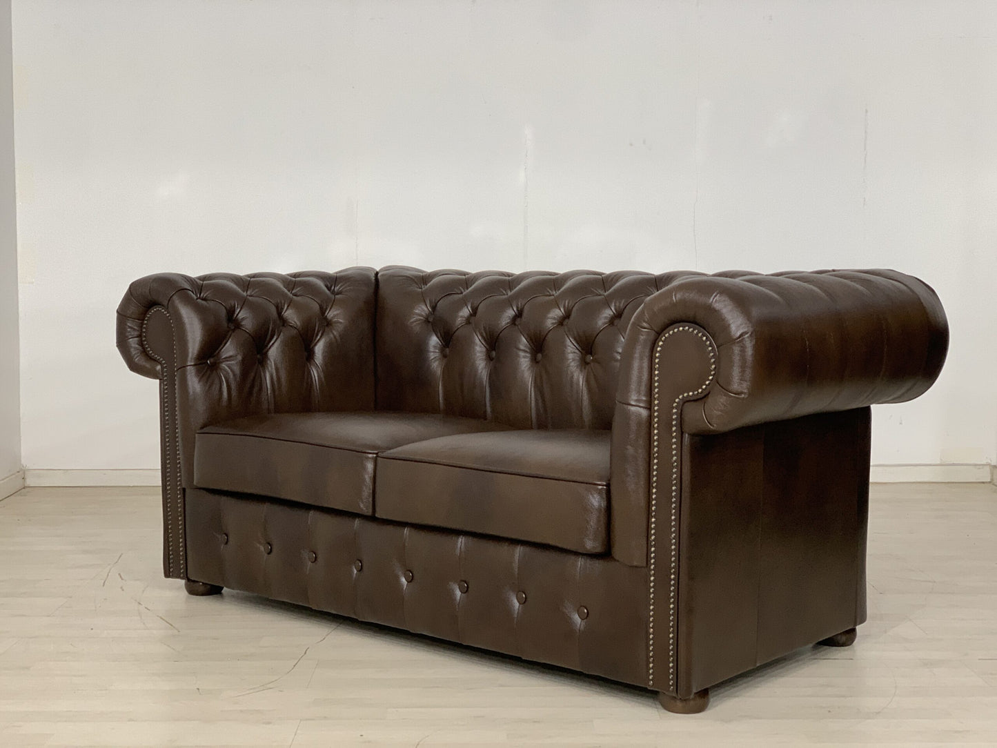 ENGLISH CHESTERFIELD SOFA COUCH LEATHER COUCH VINTAGE STYLE 2-SEATER