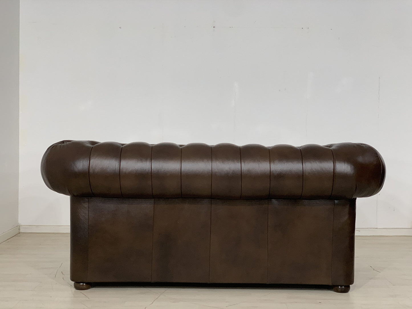 ENGLISH CHESTERFIELD SOFA COUCH LEATHER COUCH VINTAGE STYLE 2-SEATER