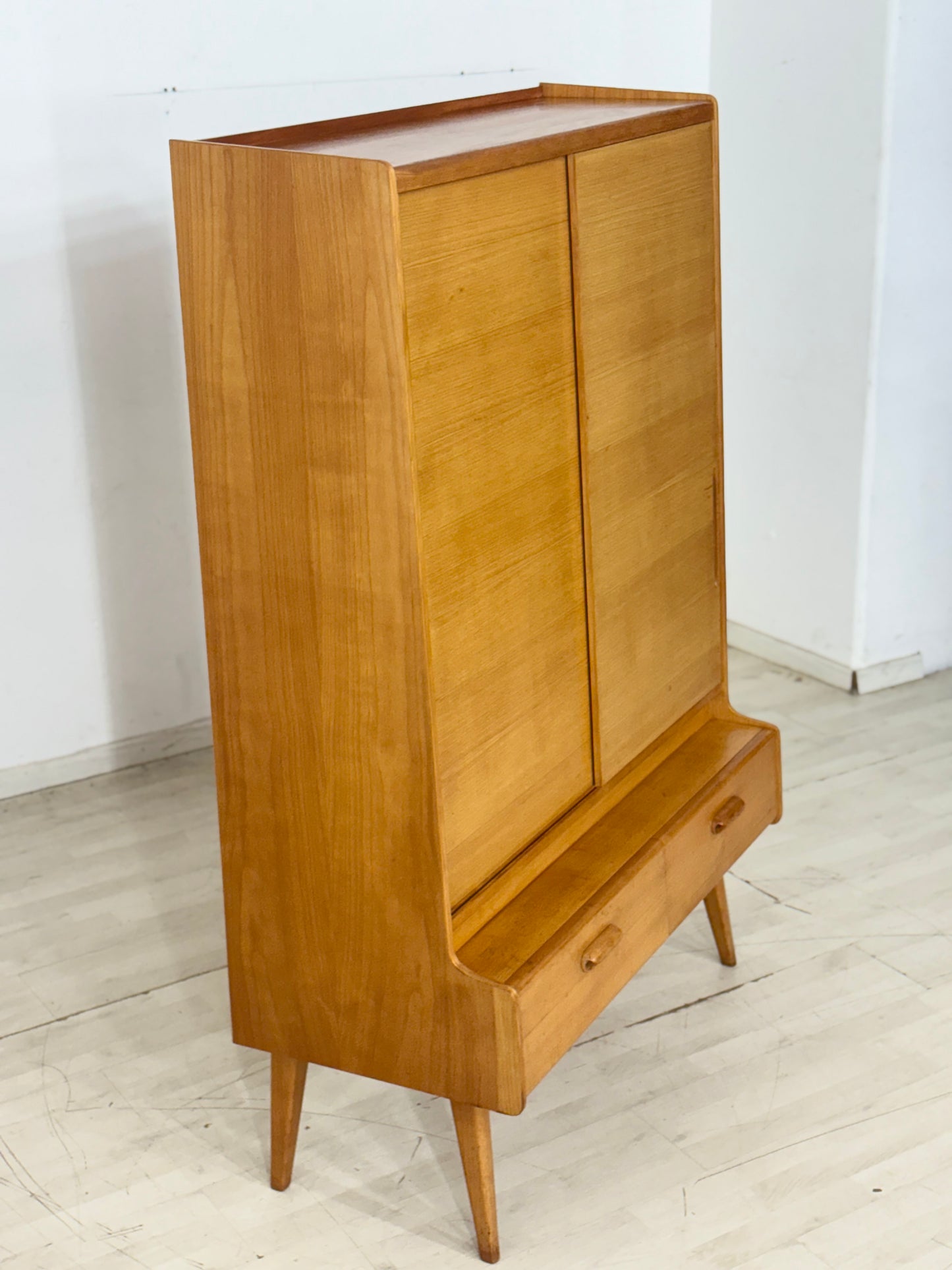 Vintage Schrank | Highboard | Mid-Century Fächerschrank | Wohnzimmerschrank