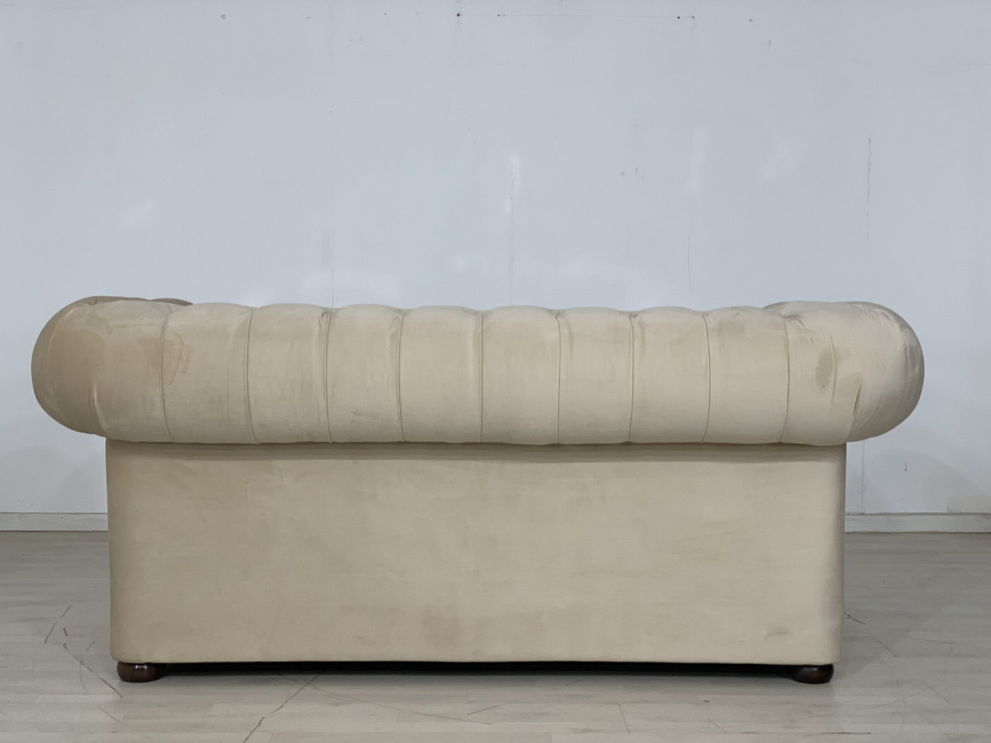 ENGLISH CHESTERFIELD COUCH SOFA 2-SITZER VINTAGE KOLONIALSTIL