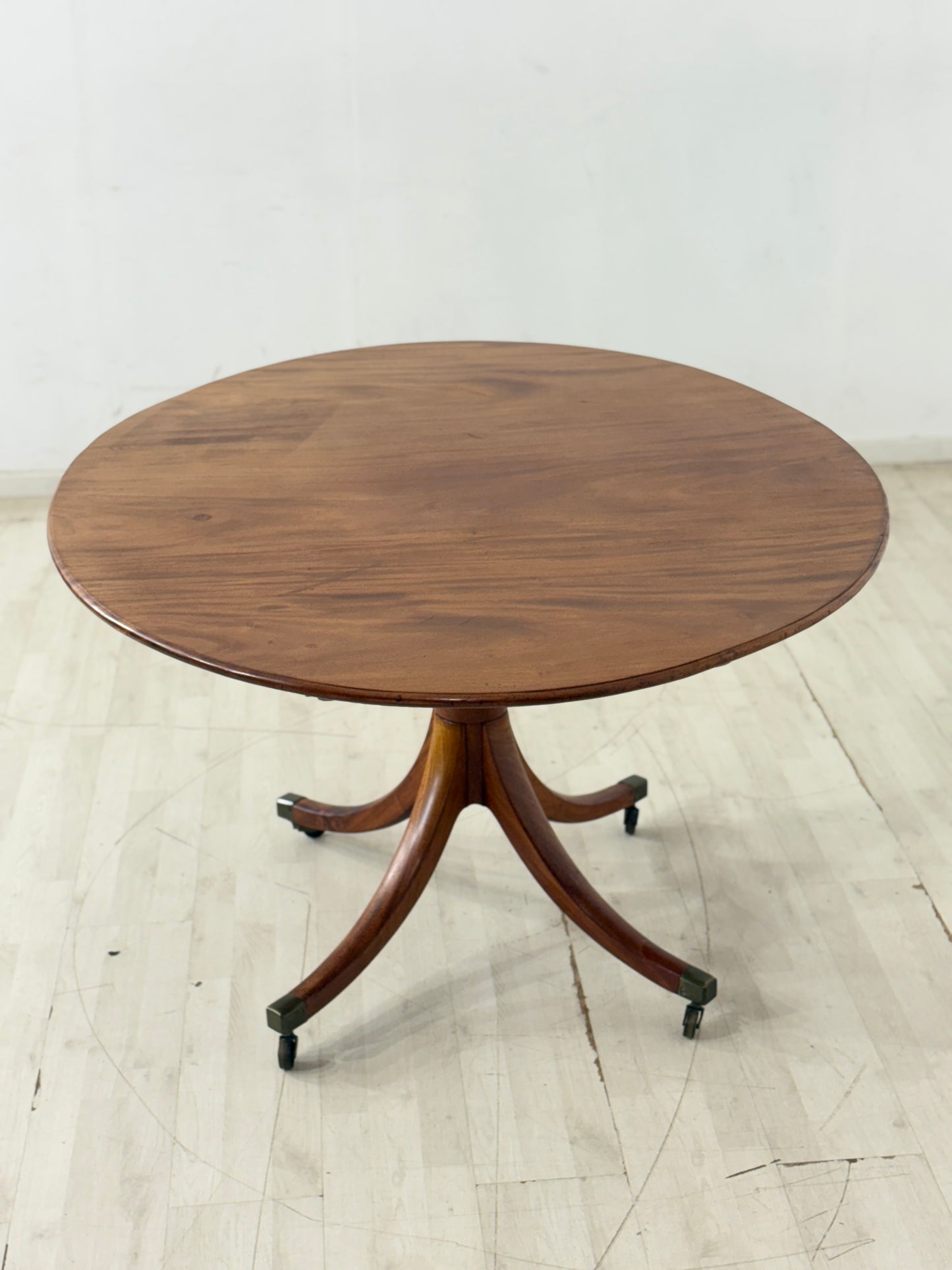 Sehr schöner Mahagoni Esstisch | Vintage Küchentisch | Holz Tisch | Kolonialstil mit Messing Füße