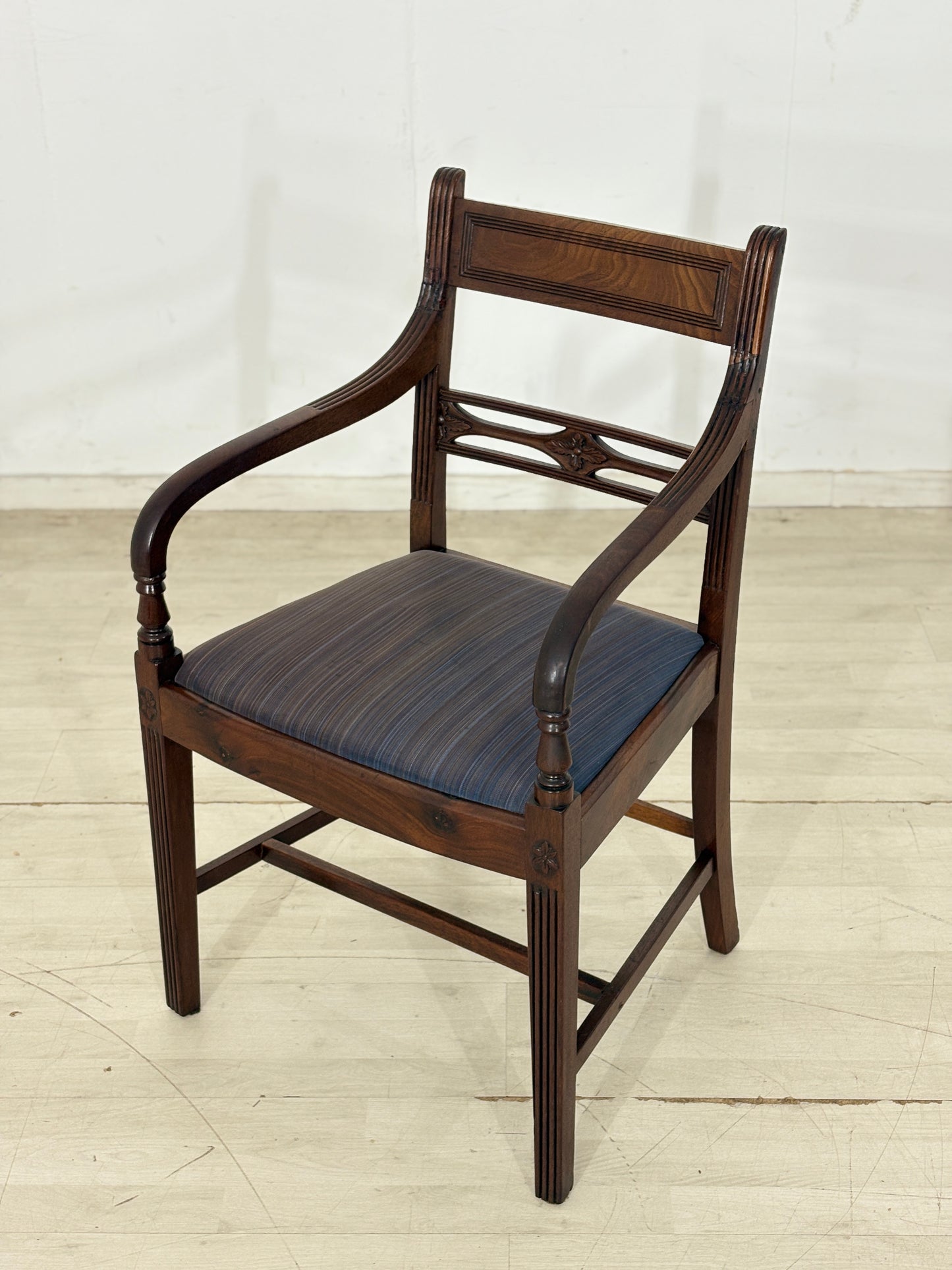 Schöner Englisch Esszimmerstuhl | Schreibtisch Stuhl | Mahagoni Stuhl |Vintage Stühle