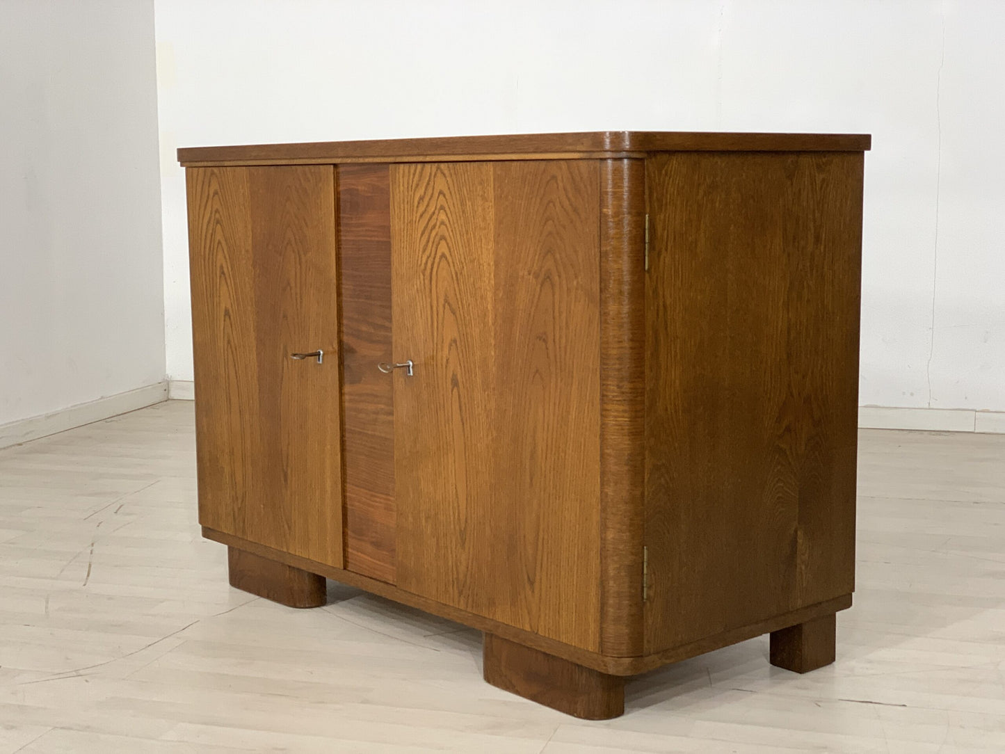 MID CENTURY CHEST OF DRAWERS SIDEBOARD CABINET HALLWAY CABINET VINTAGE