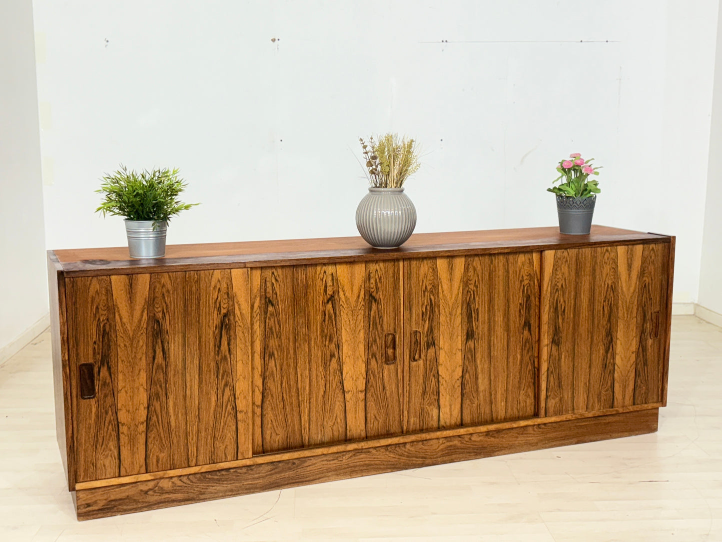 Wunderschönes P. Vestergaard Sideboard Palisander Anrichte Dänisch Wohnzimmerschrank