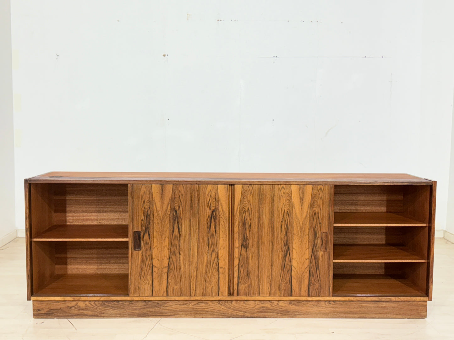 Wunderschönes P. Vestergaard Sideboard Palisander Anrichte Dänisch Wohnzimmerschrank