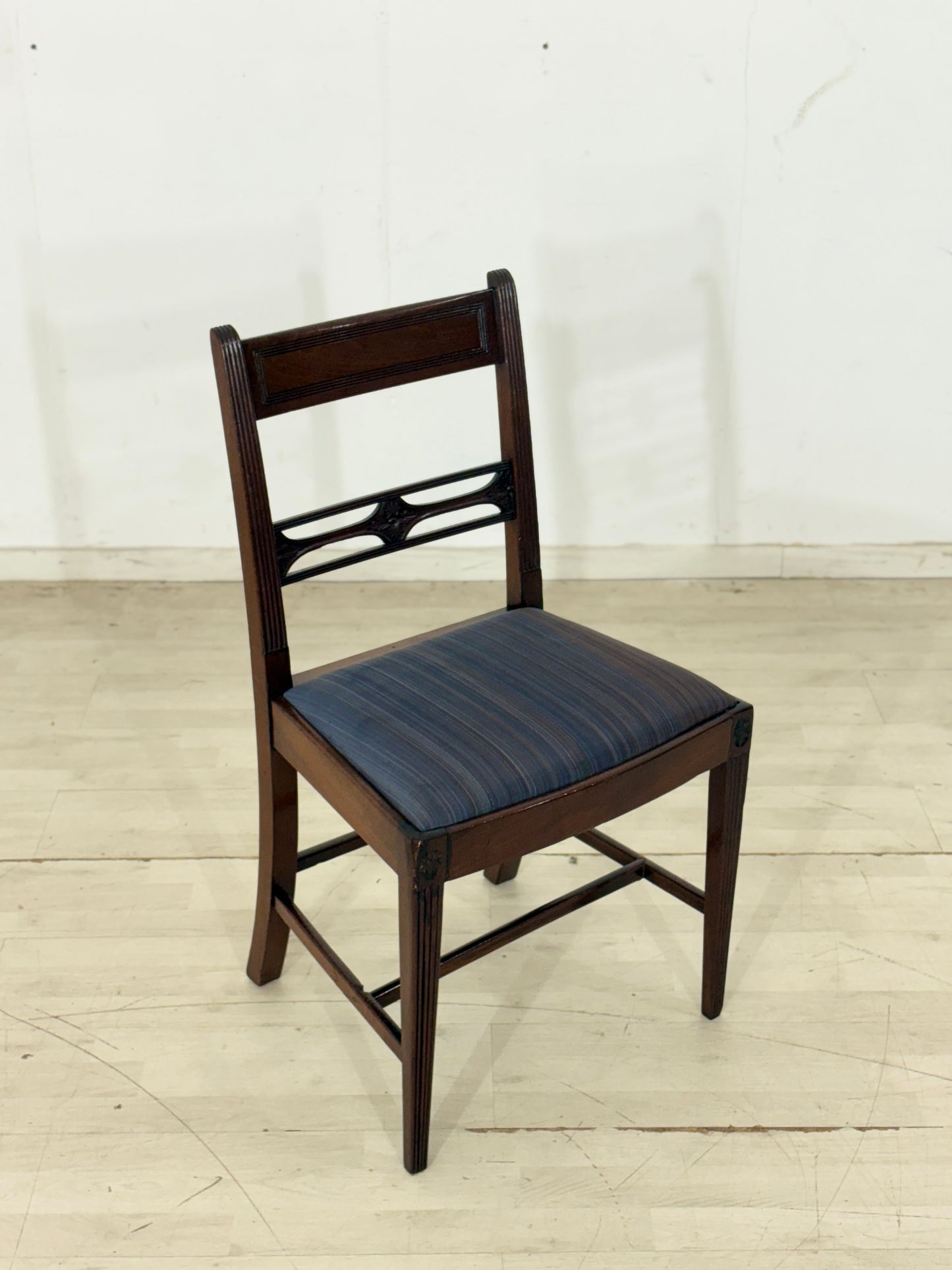 Schöner Englisch Esszimmerstuhl | Schreibtisch Stuhl | Mahagoni Stuhl |Vintage Stühle